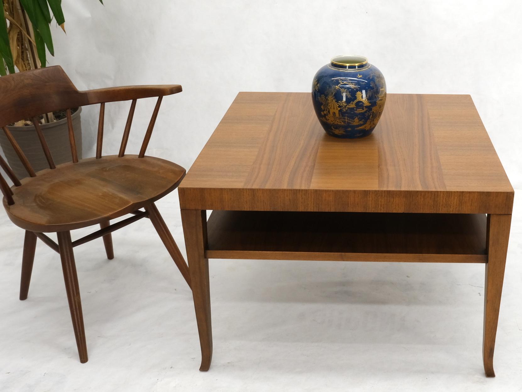 Table basse centrale carrée à deux niveaux en noyer Gibbings pour Widdicomb en vente 1