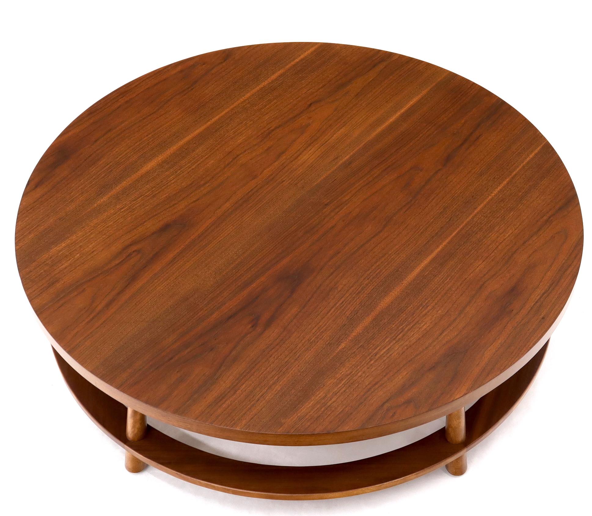 Lacquered Gibbings for Widdicomb Large Round Walnut Mid-Century Modern Coffee Table