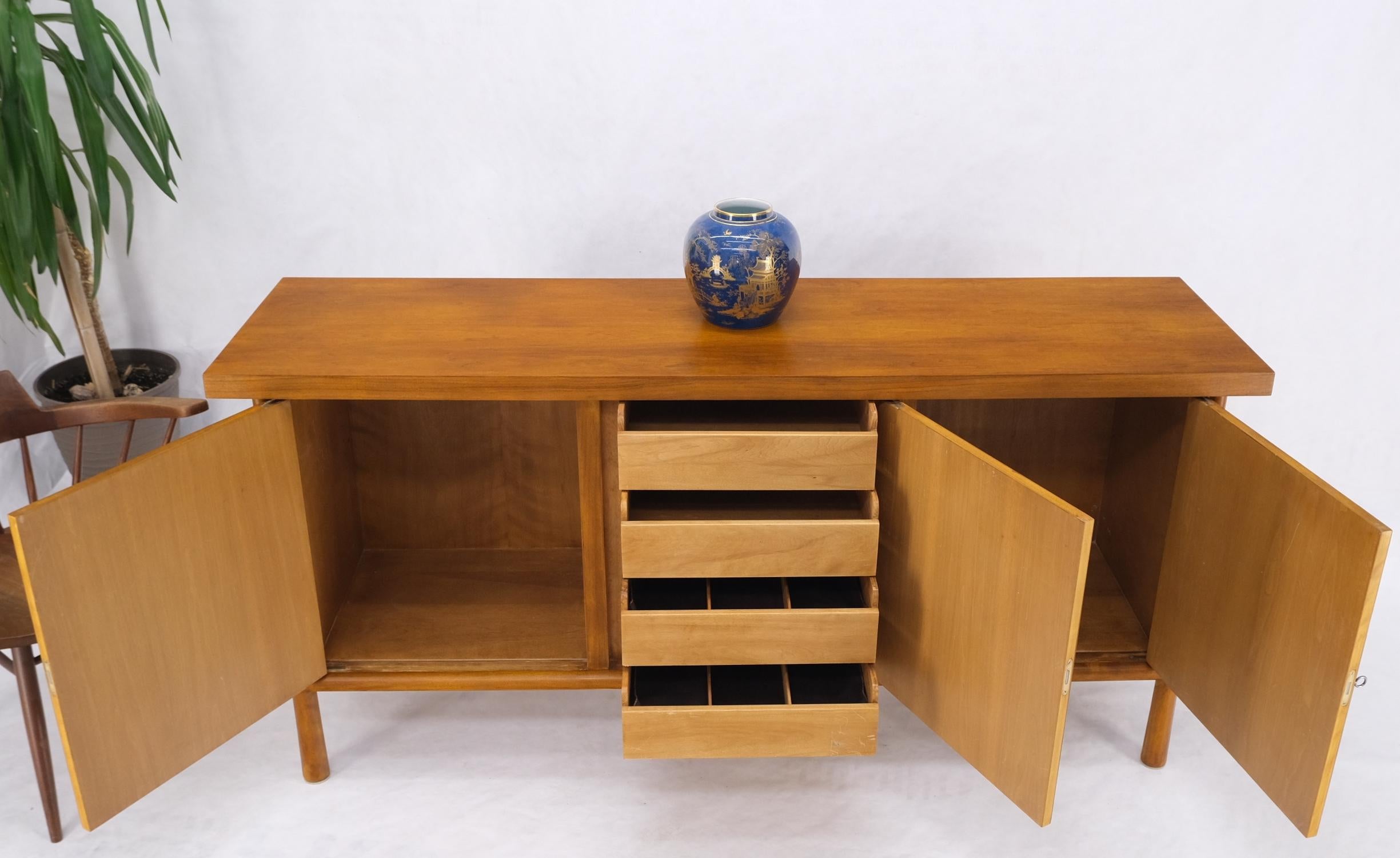Gibbings Widdicomb 3 Doors Compartment Long Credenza Dresser Tapered Legs Mint For Sale 6