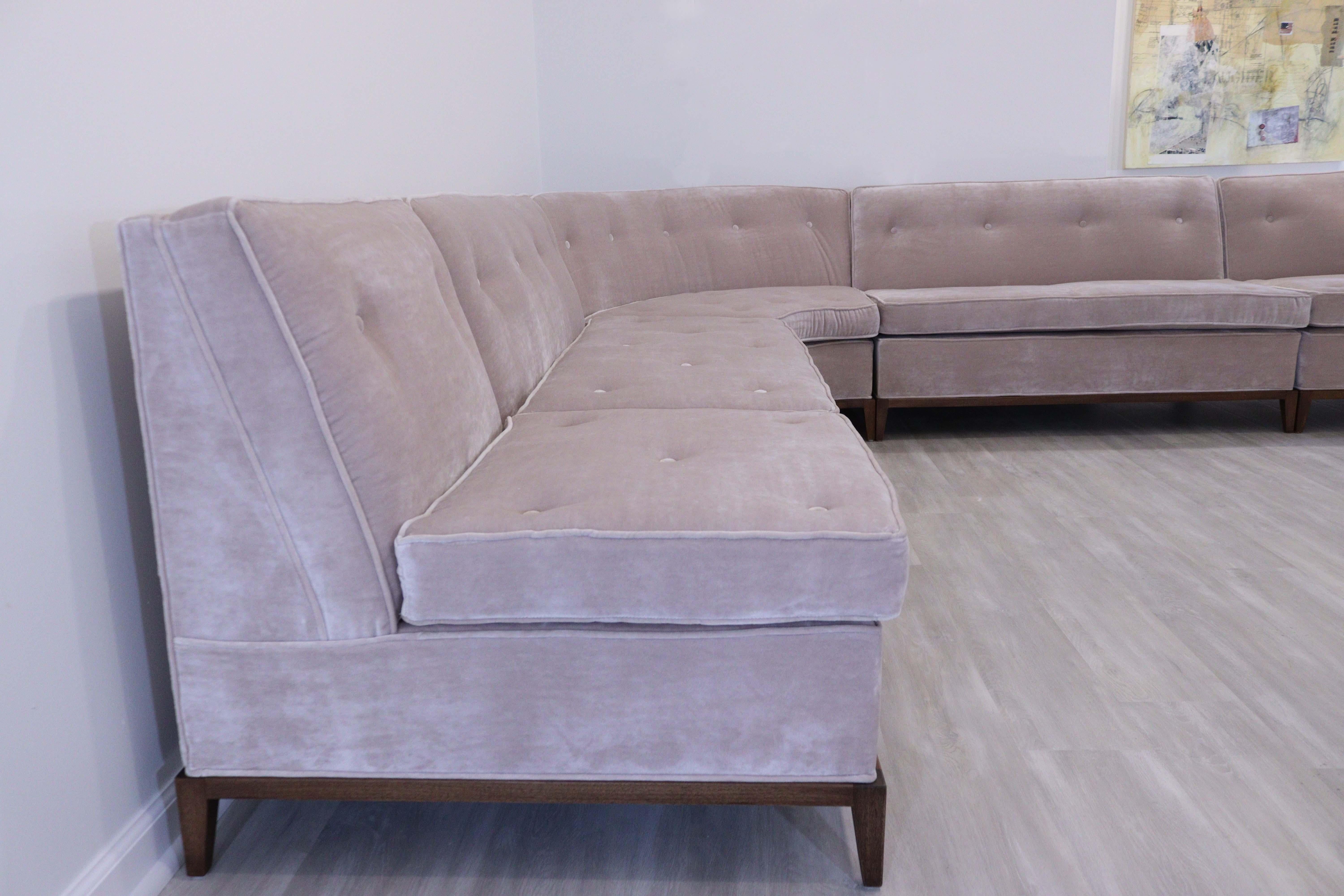 Gibbings Widdicomb Mid-Century Modern Crushed Velvet 5 Pc Sectional Sofa Curved 1
