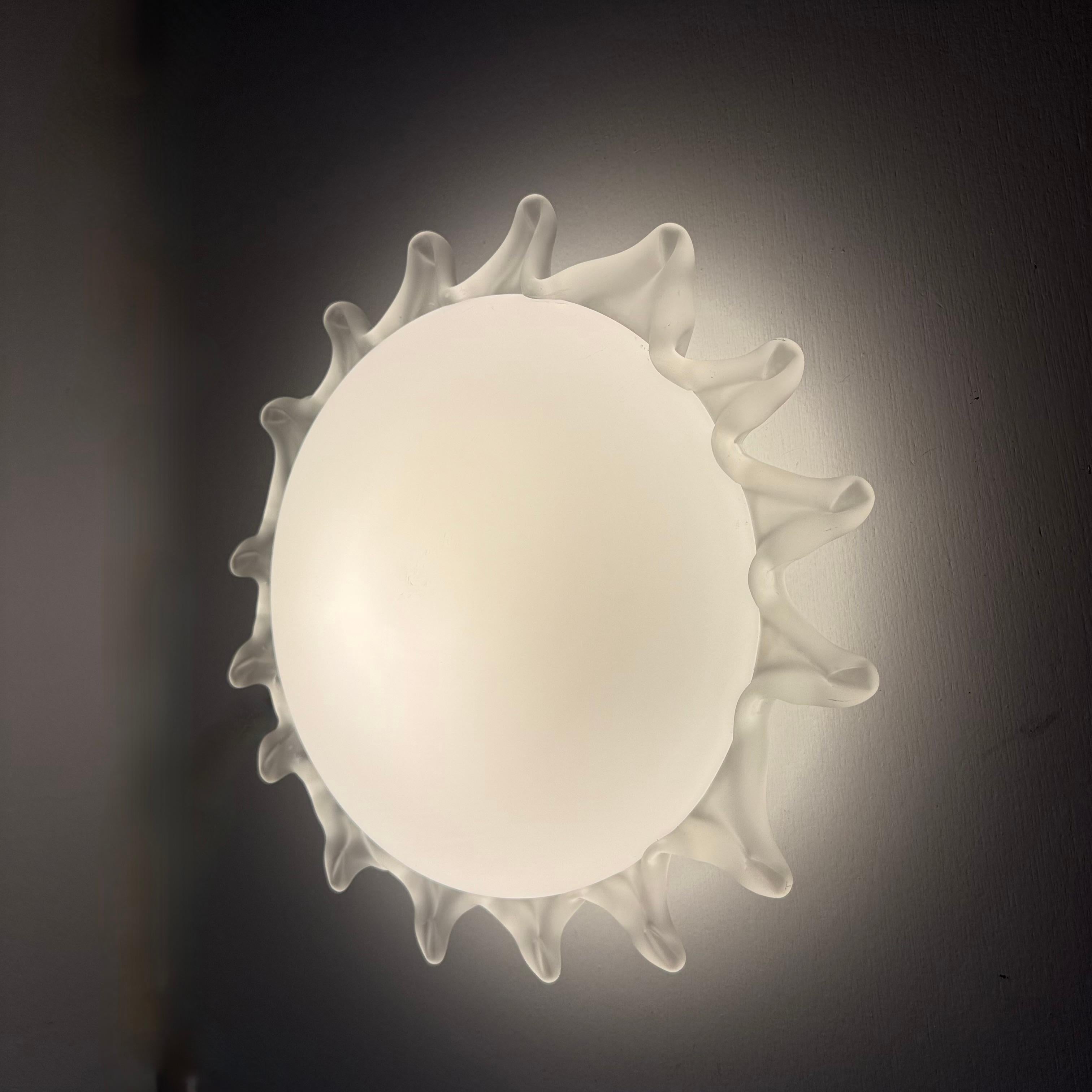 Applique italienne en verre de Murano soleil , 1970 en vente 5