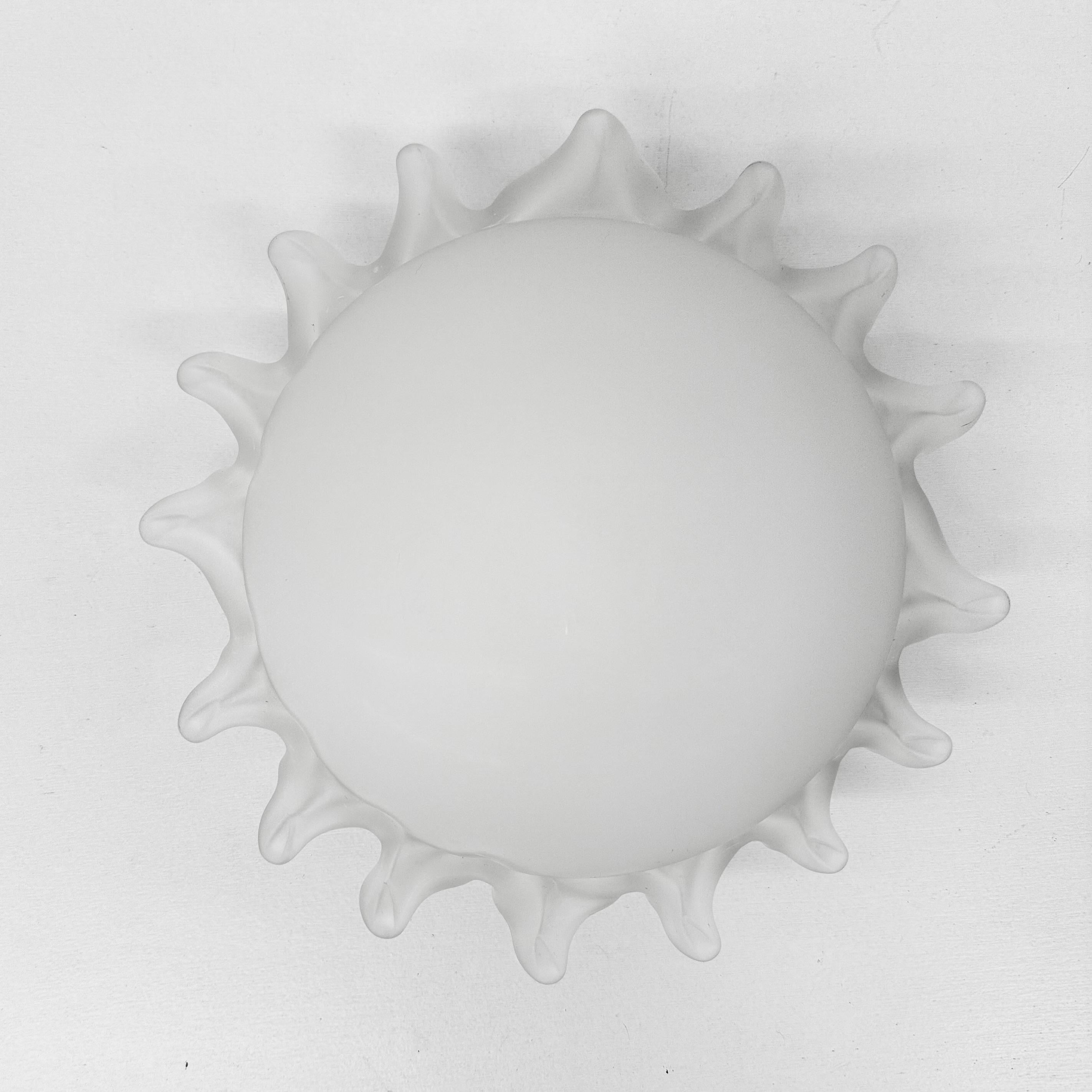 Applique italienne en verre de Murano soleil , 1970 en vente 7