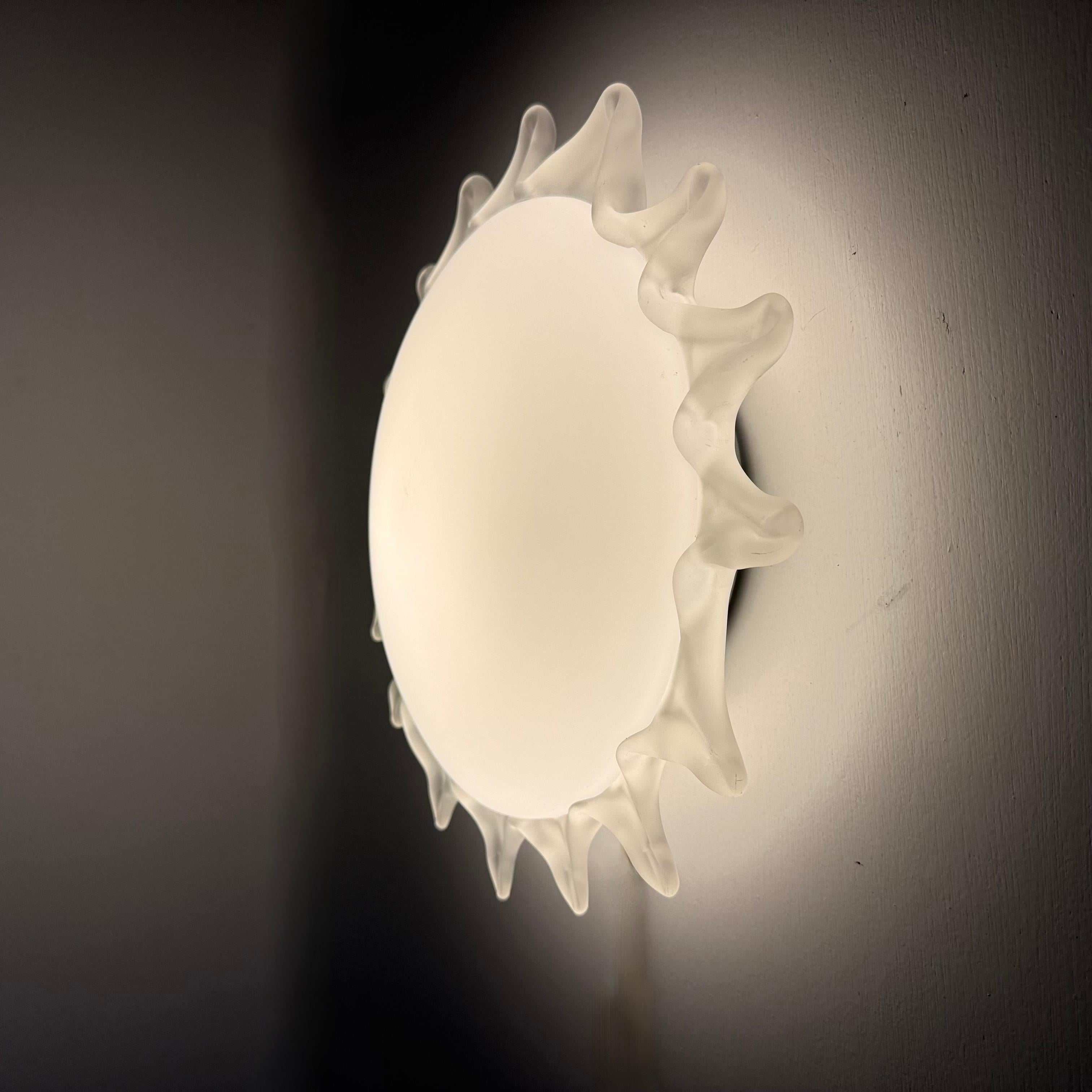 Verre Applique italienne en verre de Murano soleil , 1970 en vente