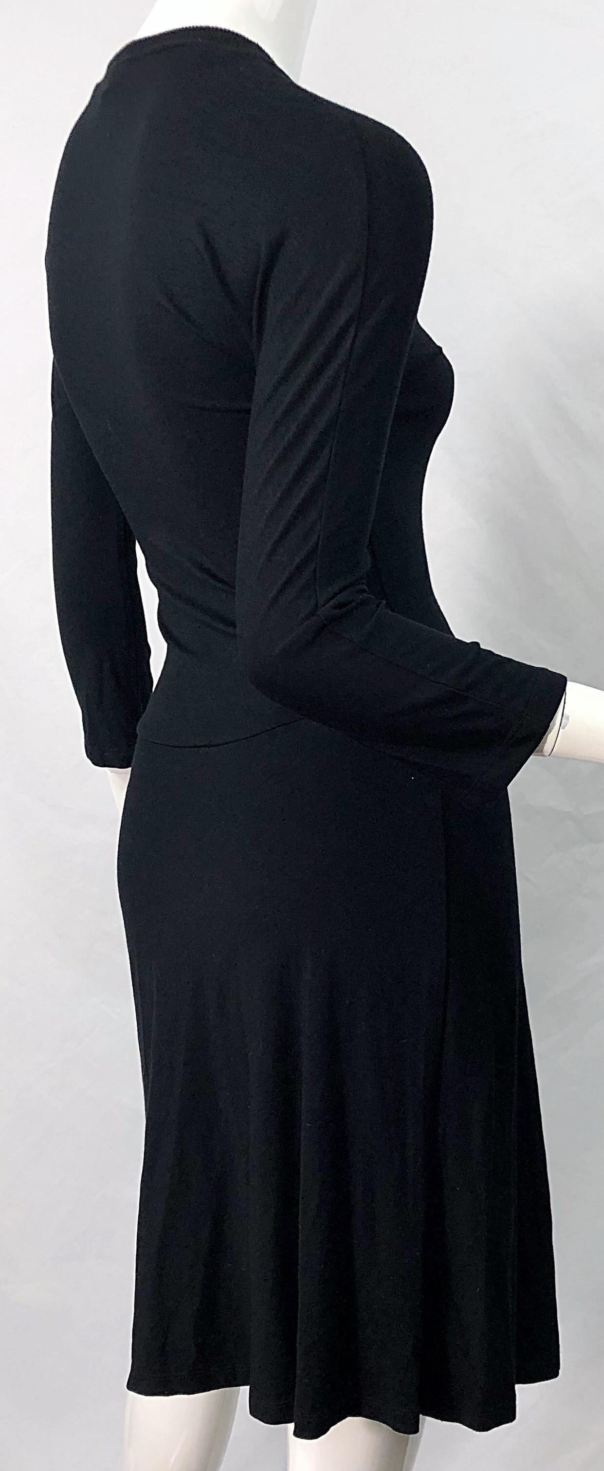 Gibo Early 2000s Italian Made Size 40 Black Cut - Out 3/4 Sleeves Dress  For Sale 3