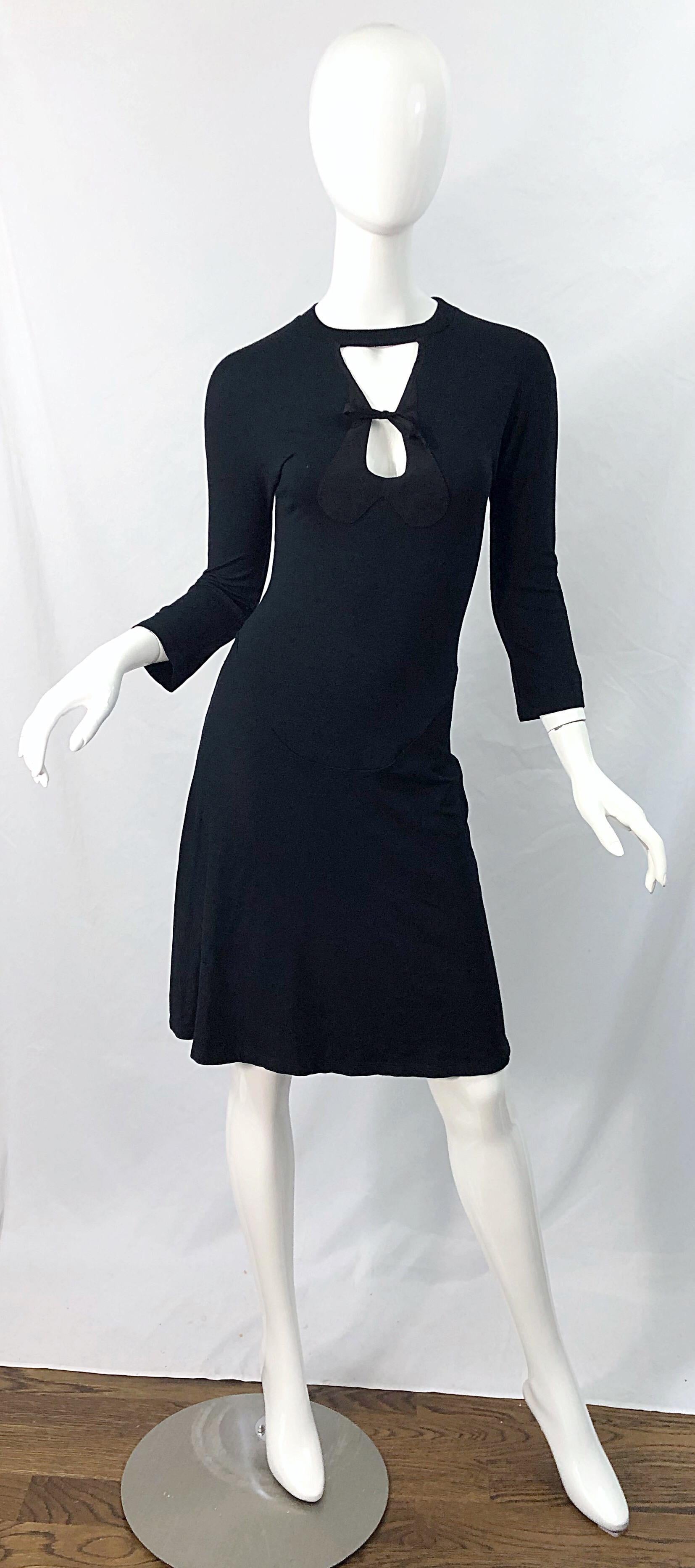 Gibo Early 2000s Italian Made Size 40 Black Cut - Out 3/4 Sleeves Dress  For Sale 6