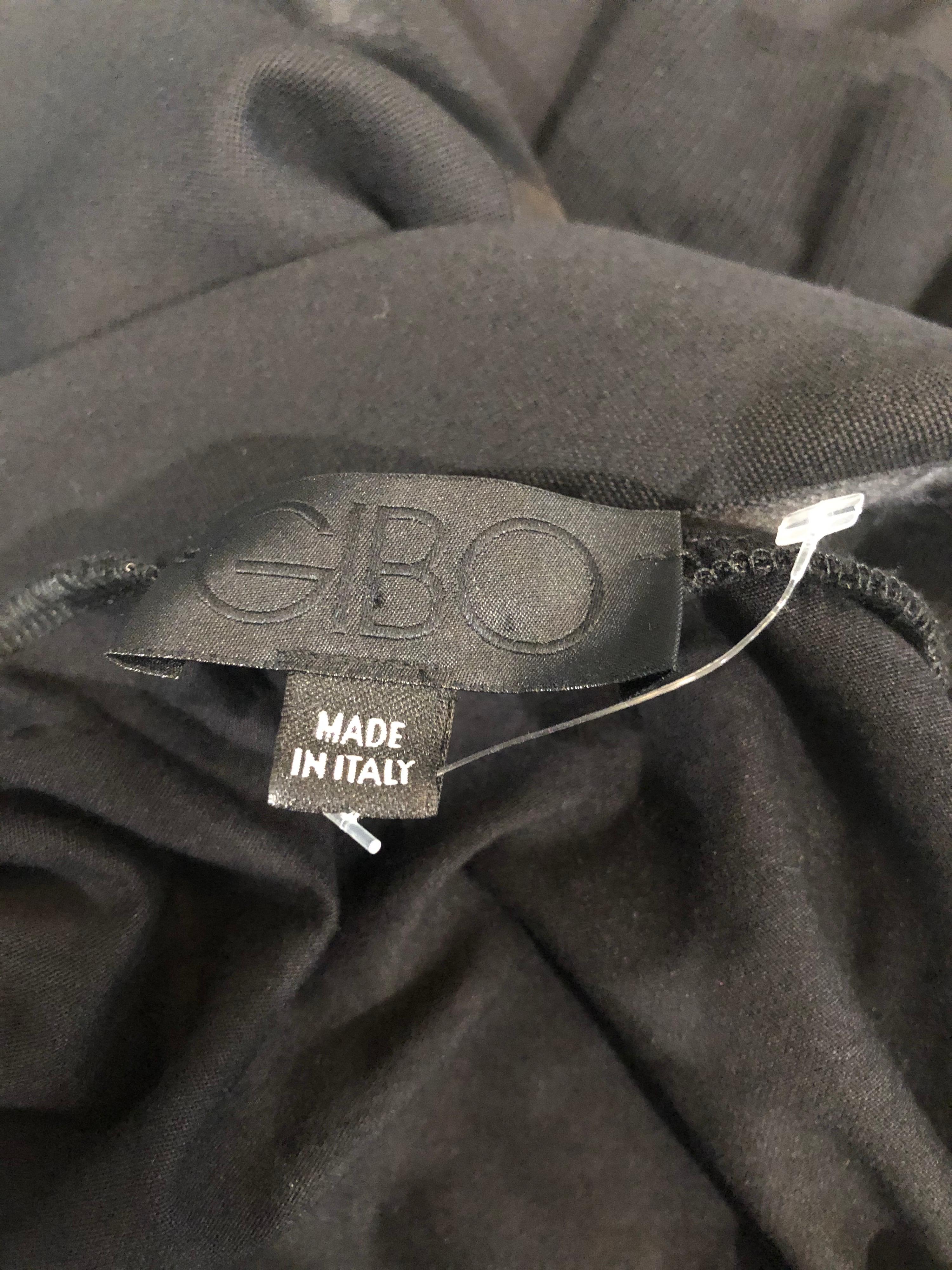 Noir Gibo - Robe noire à manches 3/4 avec découpes, de fabrication italienne, taille 40, début des années 2000 en vente