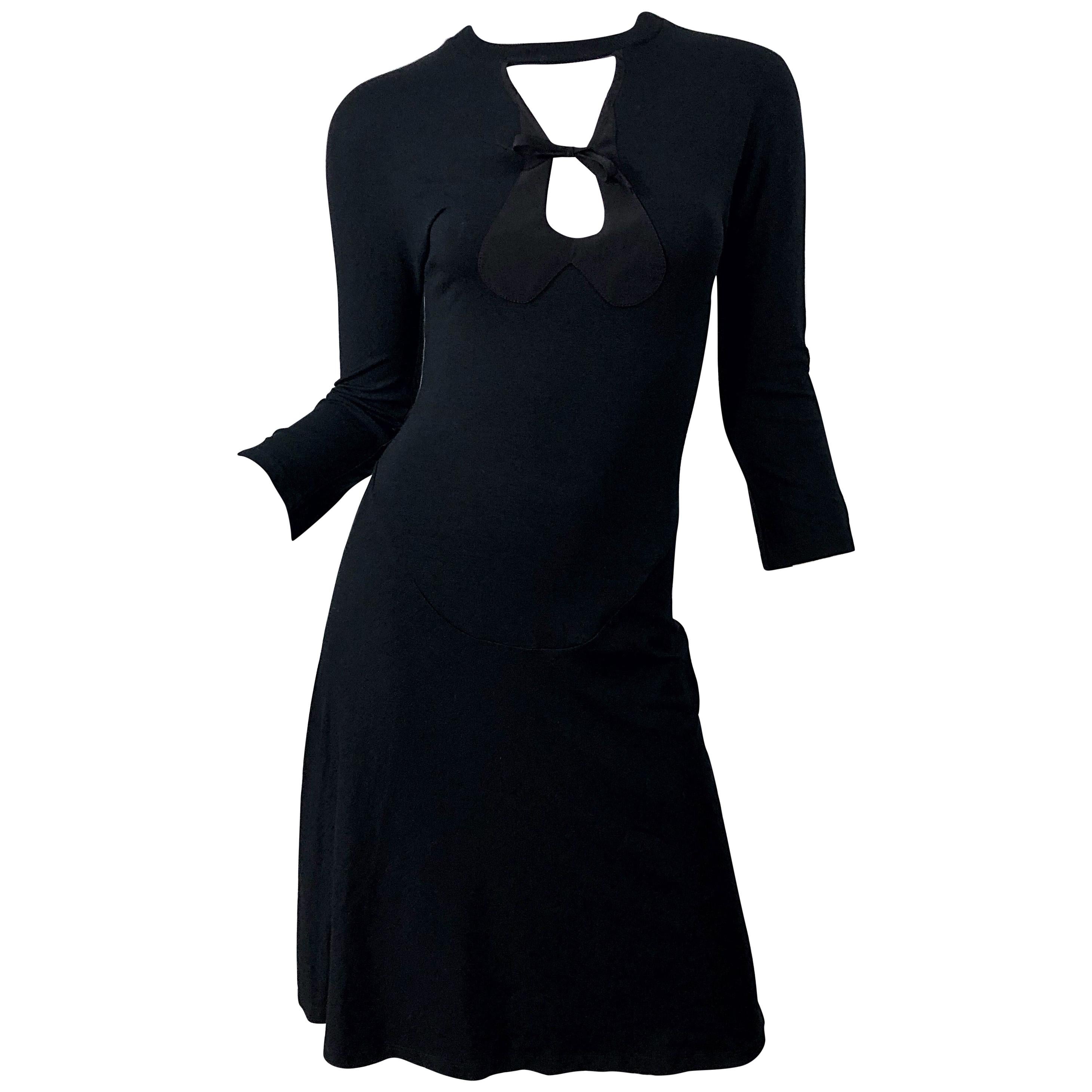 Gibo Early 2000s Italian Made Size 40 Black Cut - Out 3/4 Sleeves Dress  For Sale