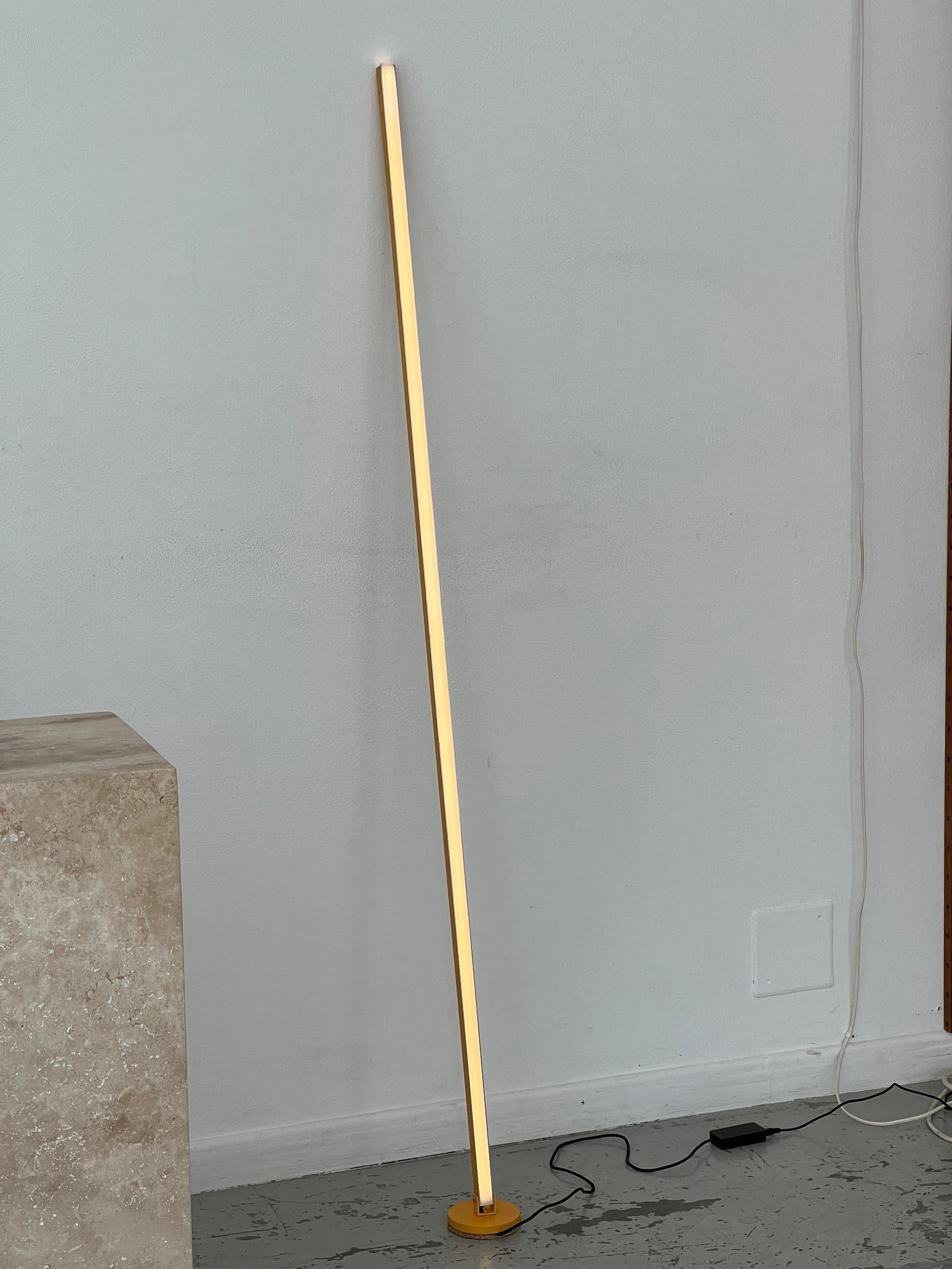Gica Contra Floor Lamp by Tommaso Cristofaro for Cristofaroluce 2022 In Good Condition For Sale In PARIS, FR