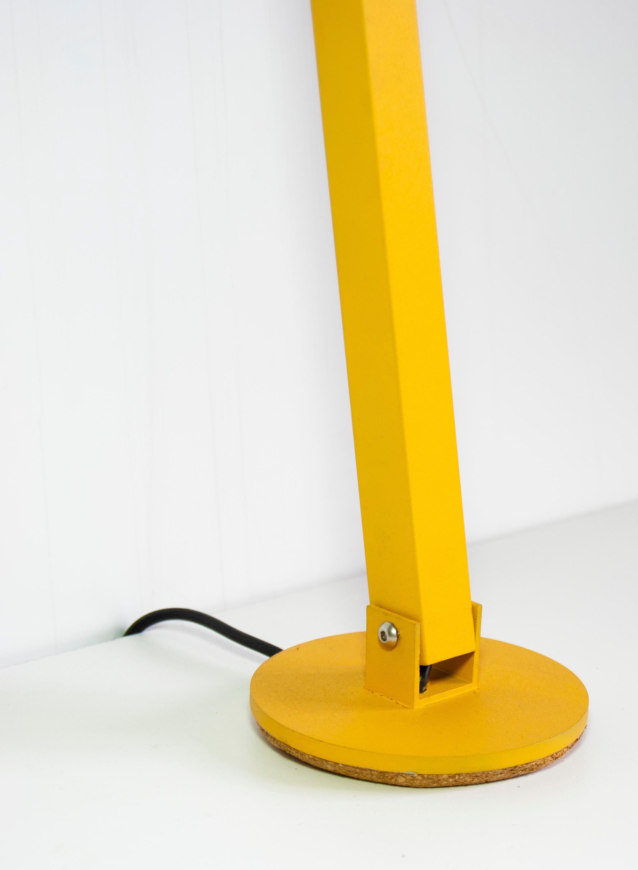 Gica Contra Floor Lamp Hand Made Minimalist Italian Design by Tommaso Cristofaro For Sale 5