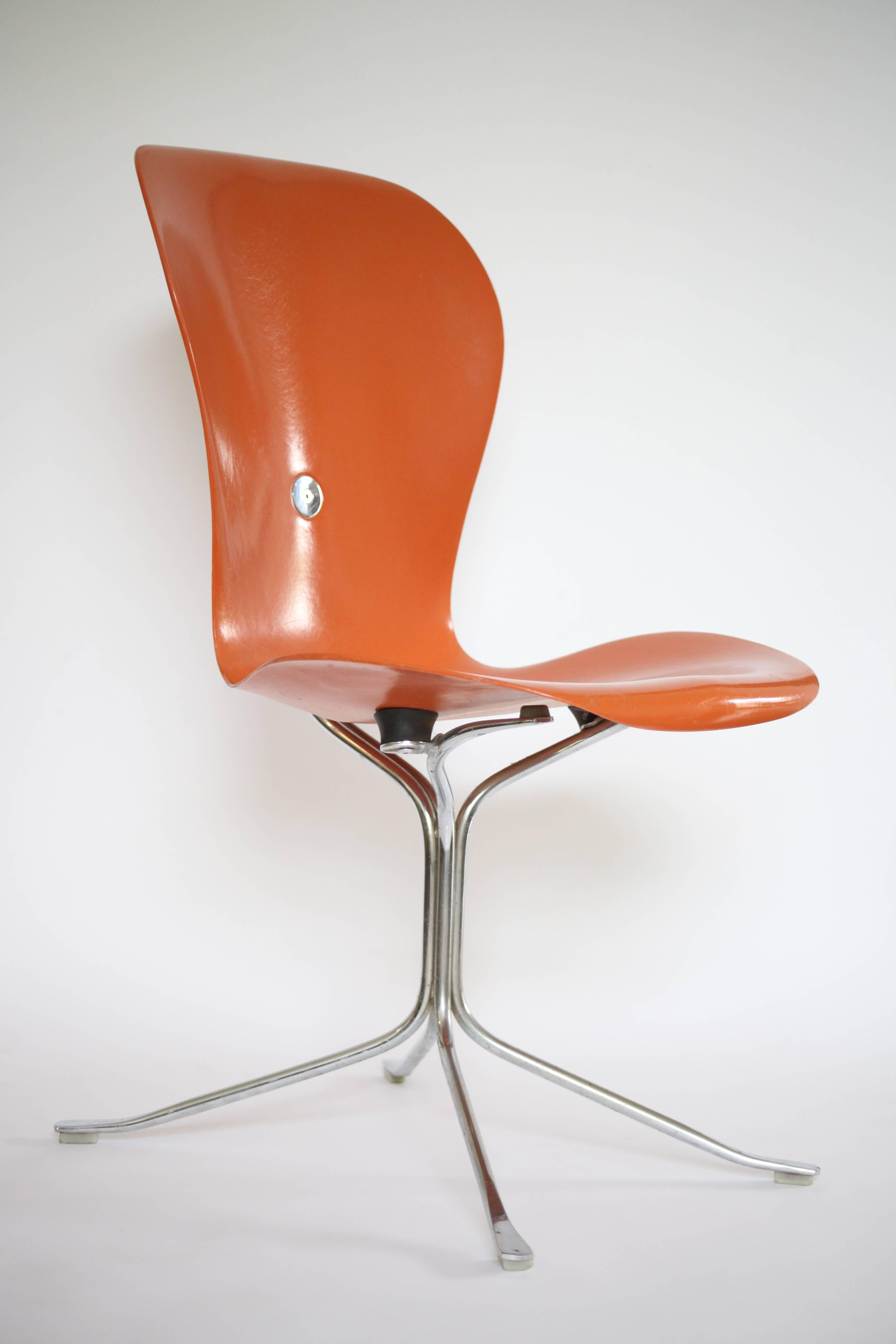 Vintage 1972 Ion chairs by Gideon Kramer for American Desk Manufacturing. Fantastic sculptural seating.