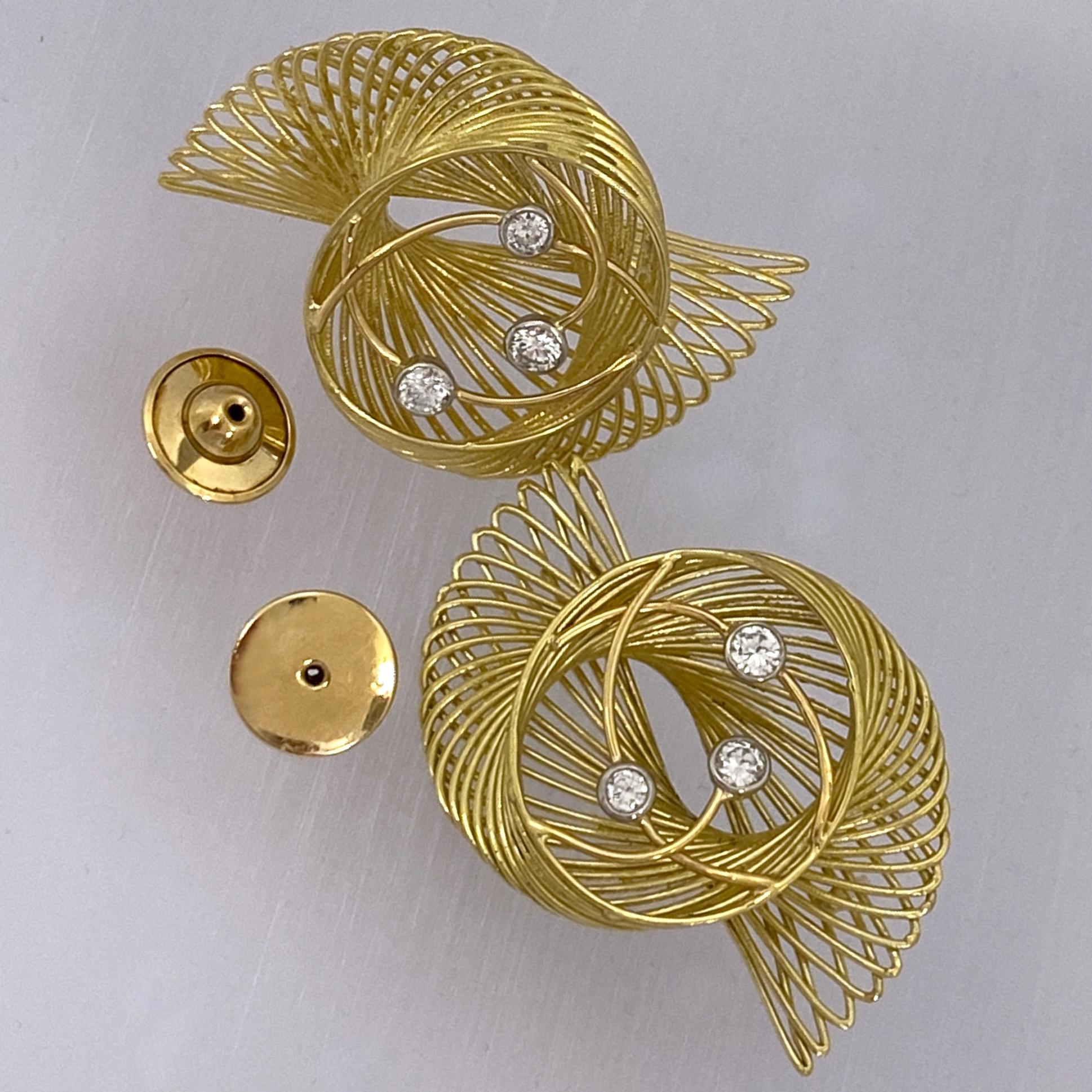 Spiral-Ohrringe „Gidi“ aus 18 Karat Gold und 0,65 Karat natürlichen weißen Diamanten im Angebot 6