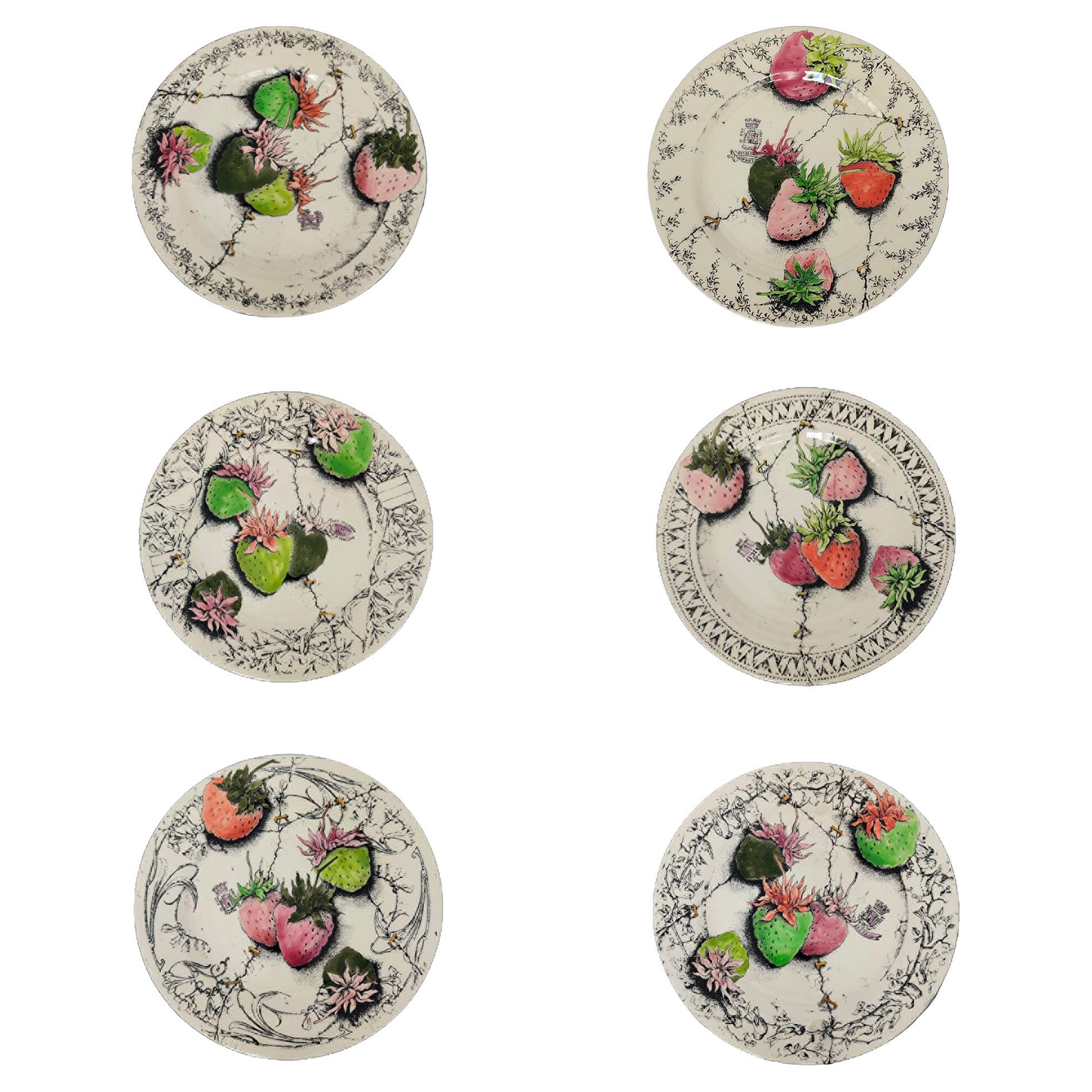 Gien "Fraises en Folie" Ensemble de 6 assiettes en porcelaine peintes à la main, France 1985 en vente