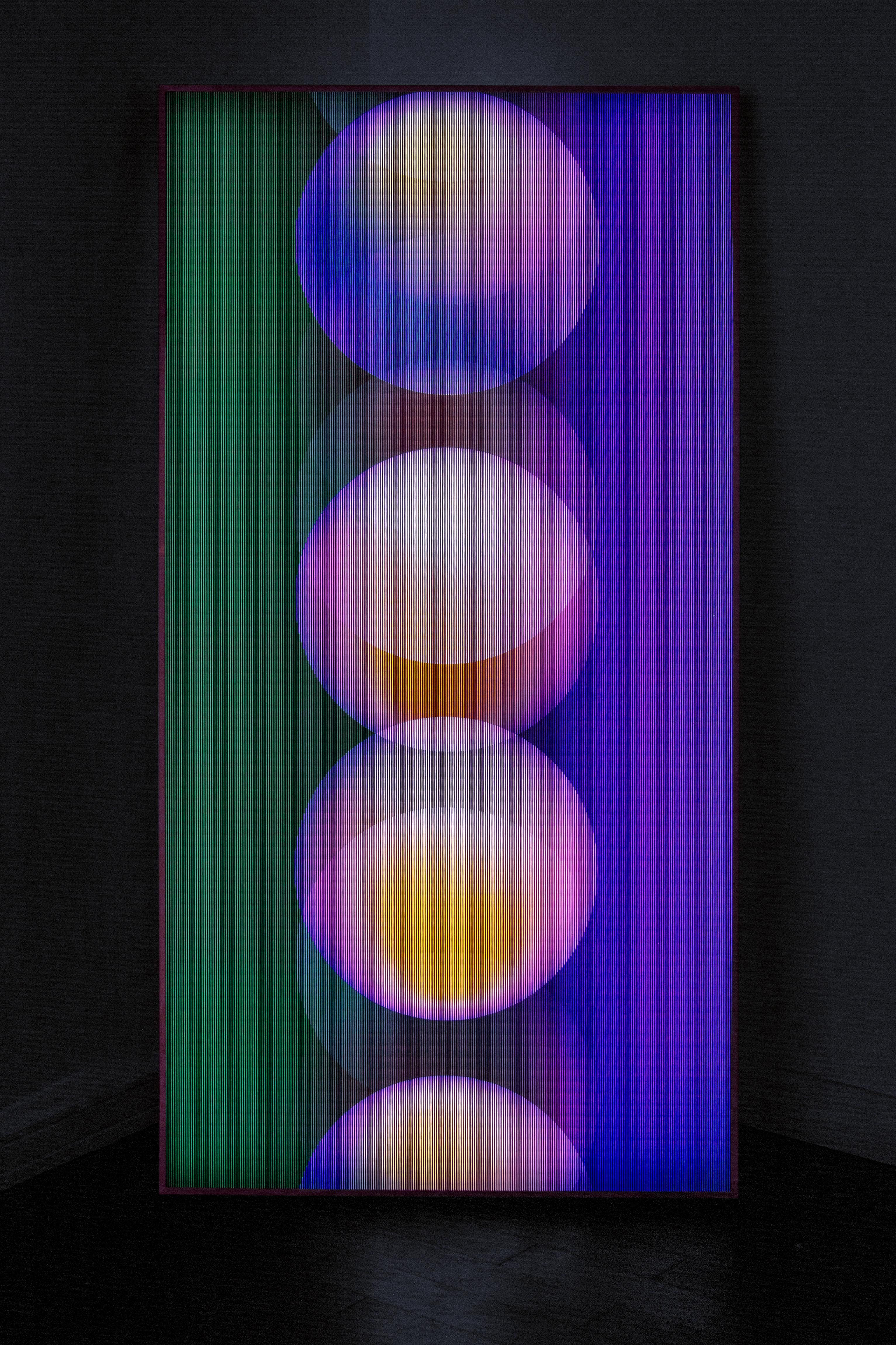 Moderno Scultura luminosa GIF 3 di Paul Steele, decorazione da parete a LED in acrilico e acciaio inossidabile in vendita