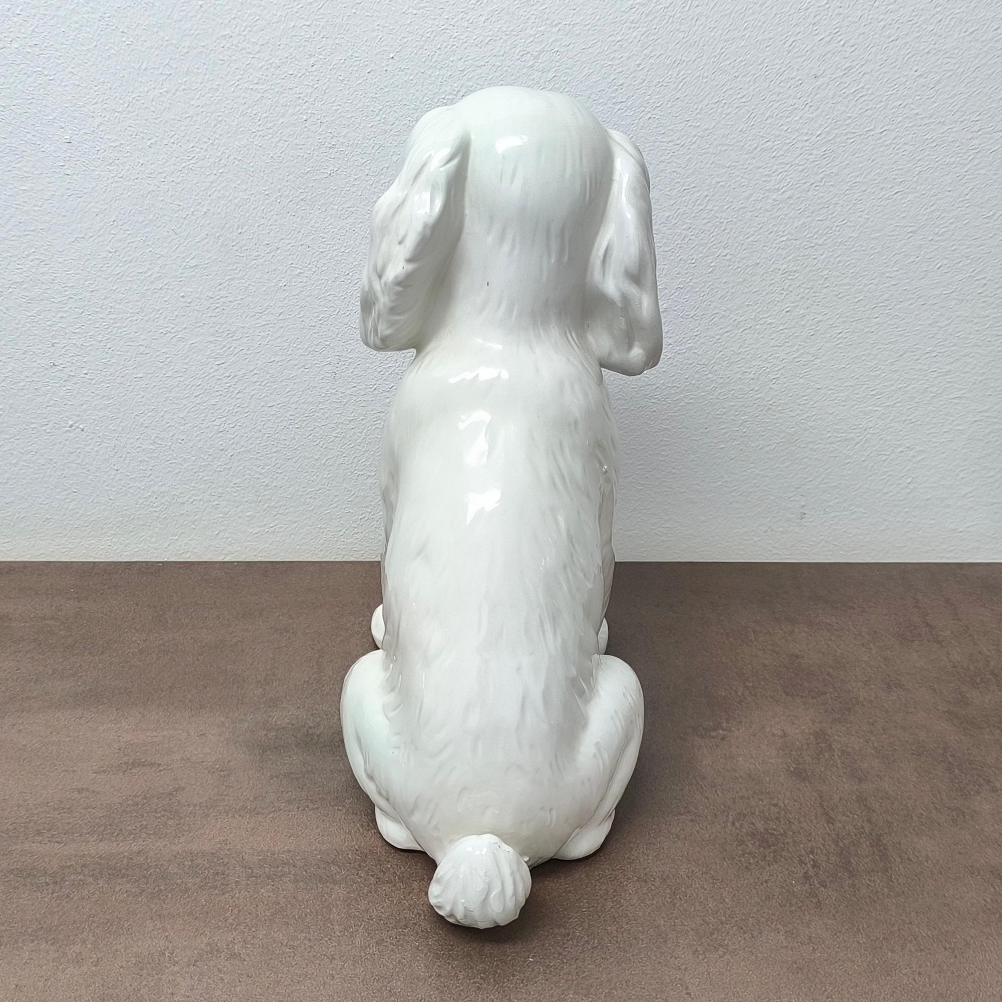 Fin du 20e siècle IDEA - Figurine épagneul en céramique émaillée italienne des années 1970 - Détails peints à la main en vente