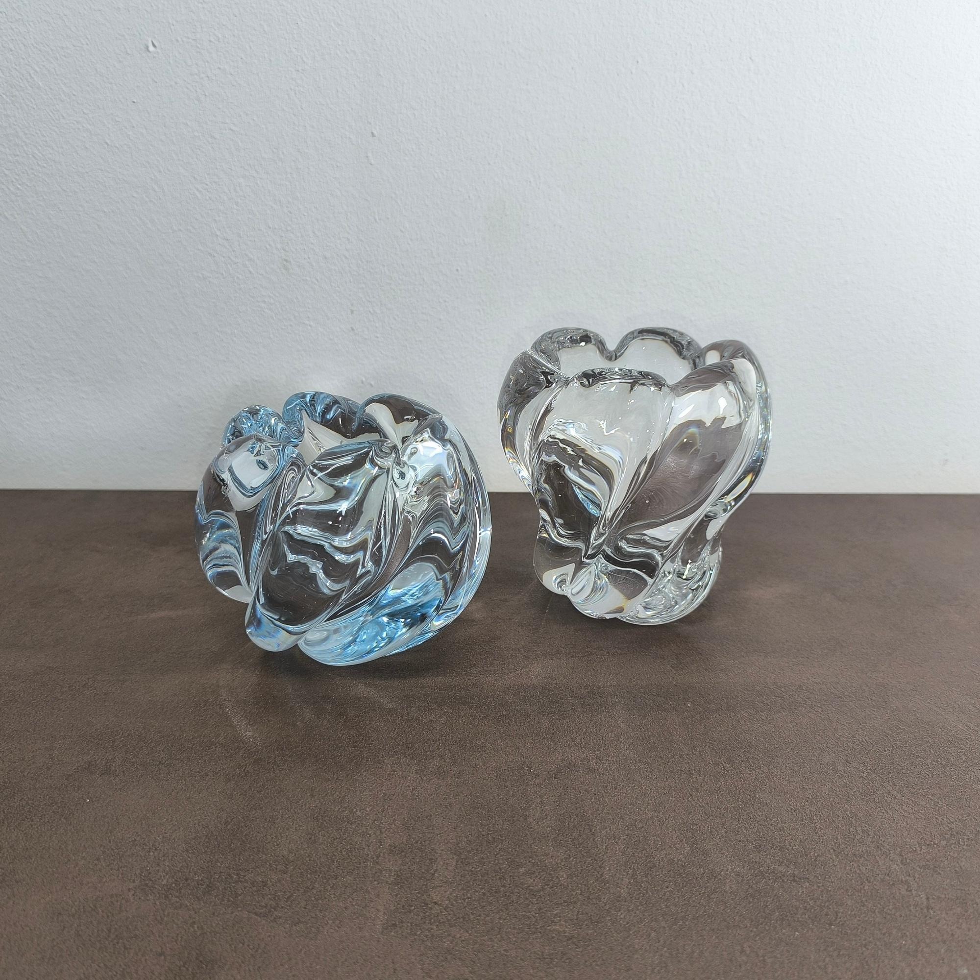 🎁 Idea regalo:  Edvin Öhrström per Orrefors - Ciotola scultorea in vetro soffiato a mano con forma organica
Capolavoro dell'arte vetraria scandinava, questa ciotola scultorea è stata disegnata da Edvin Öhrström per Orrefors, la leggendaria vetreria