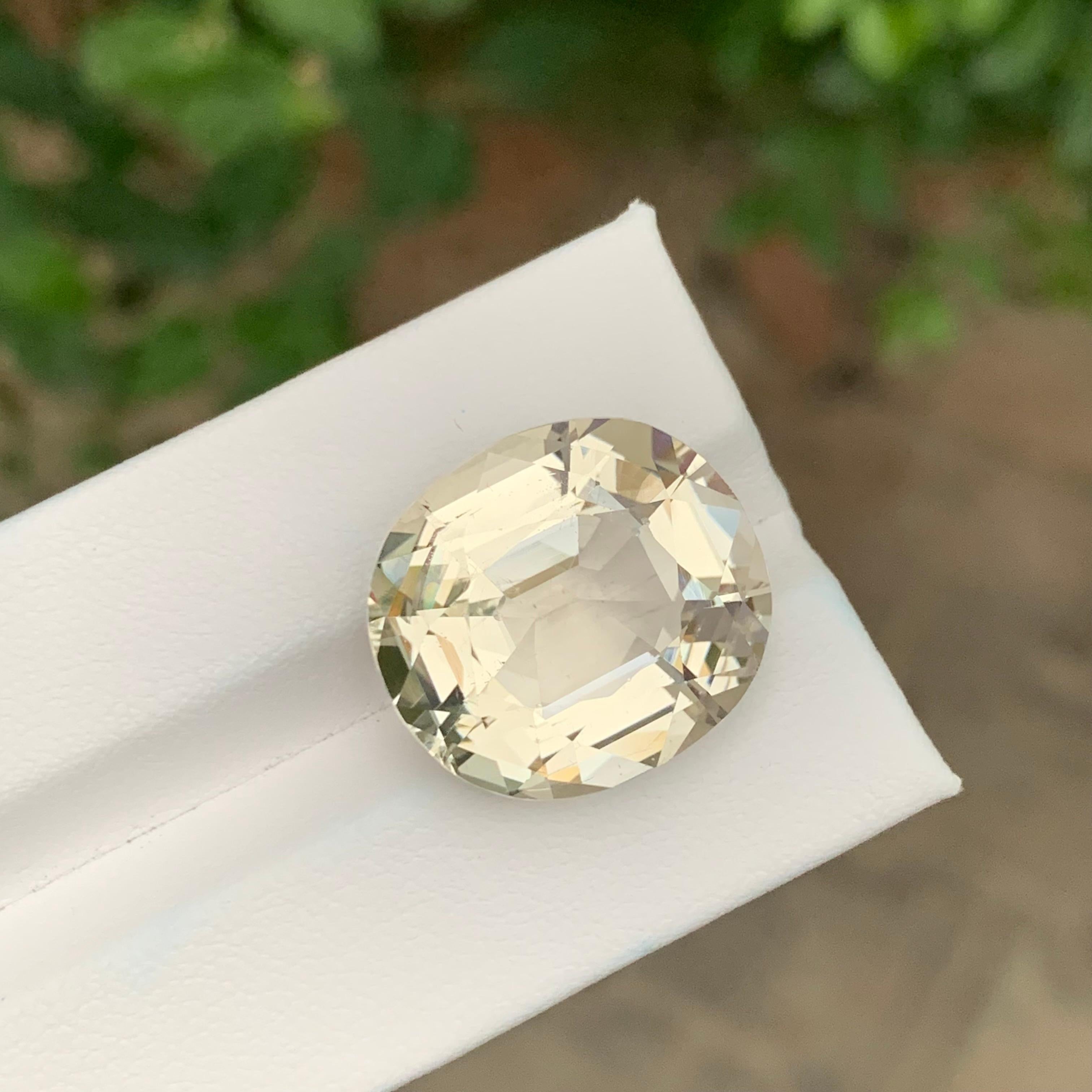 Gigantic 19.70 Carats Natural Loose Heliodor For Sale 4