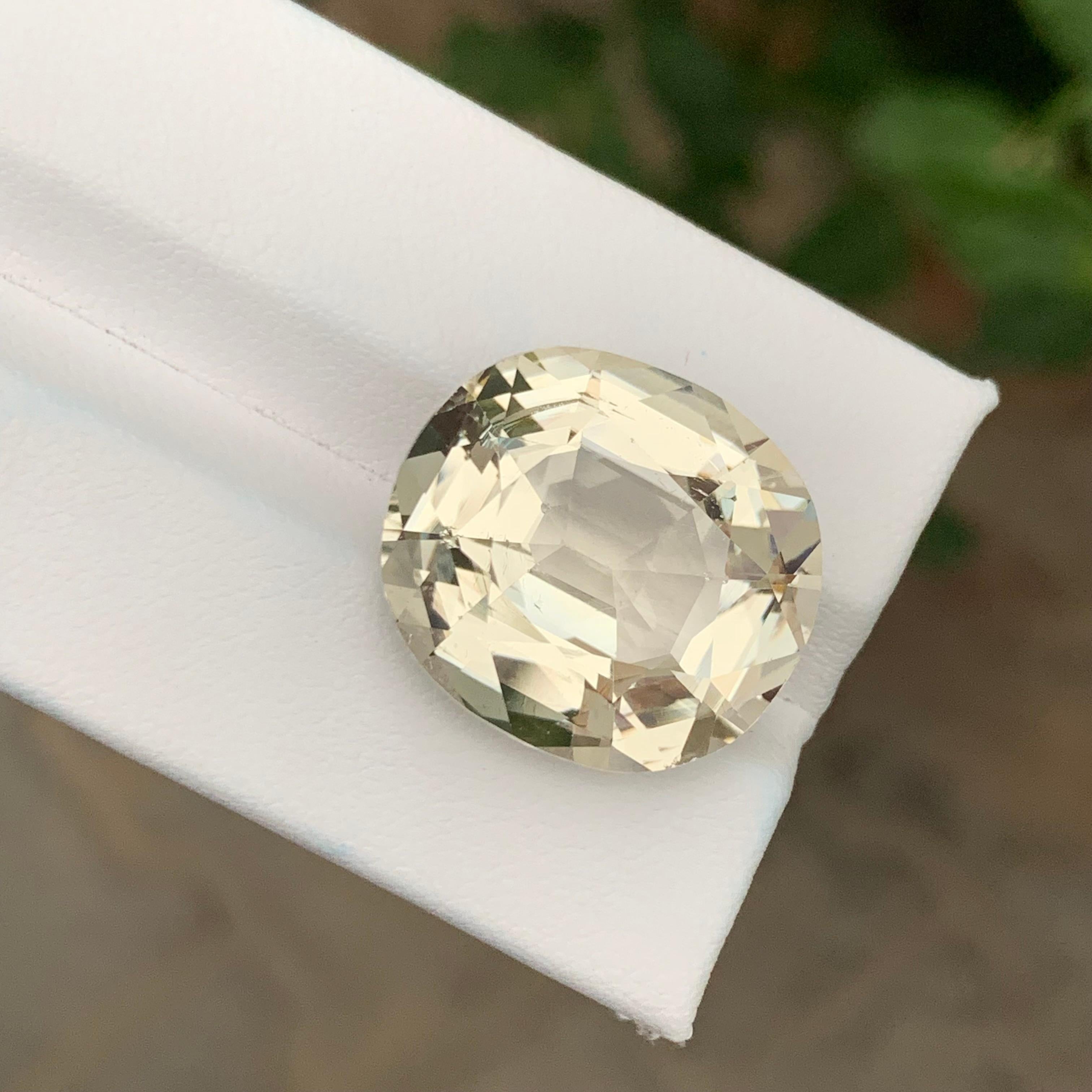 Gigantic 19.70 Carats Natural Loose Heliodor For Sale 6