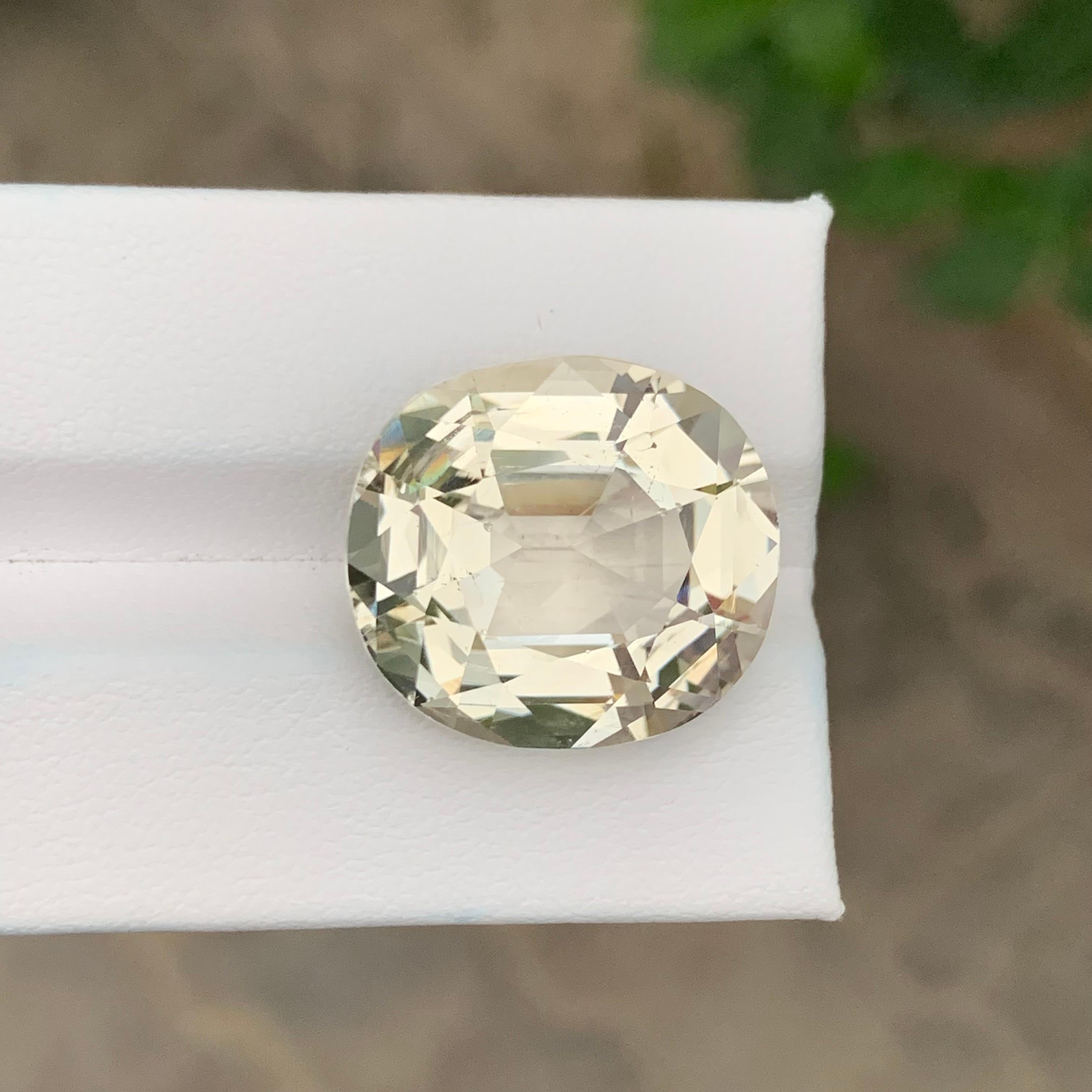 Gigantic 19.70 Carats Natural Loose Heliodor For Sale 8