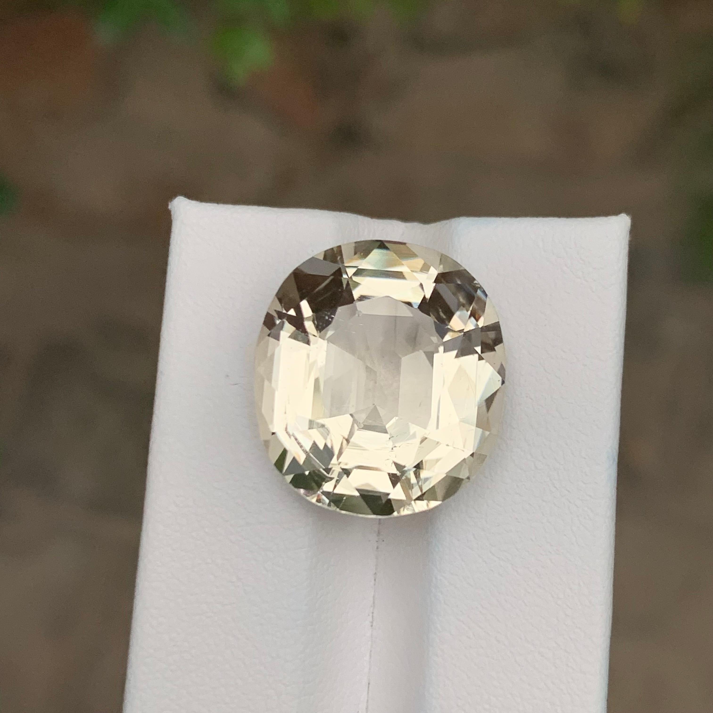 Gigantic 19.70 Carats Natural Loose Heliodor For Sale 10