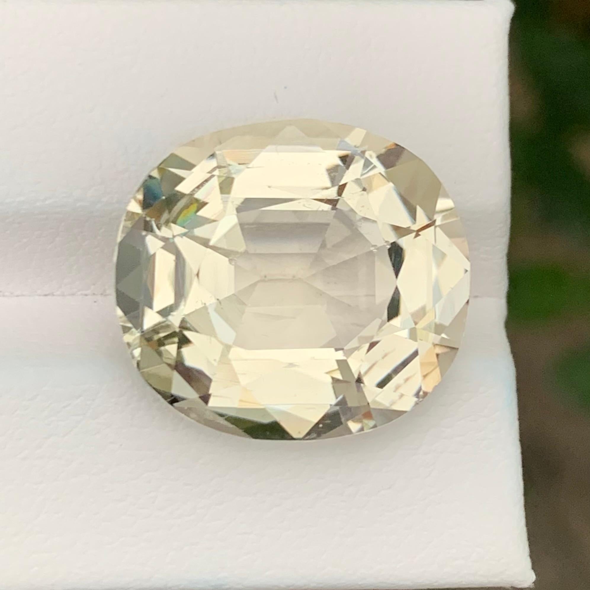 Gigantic 19.70 Carats Natural Loose Heliodor In New Condition For Sale In Brisbane, AU