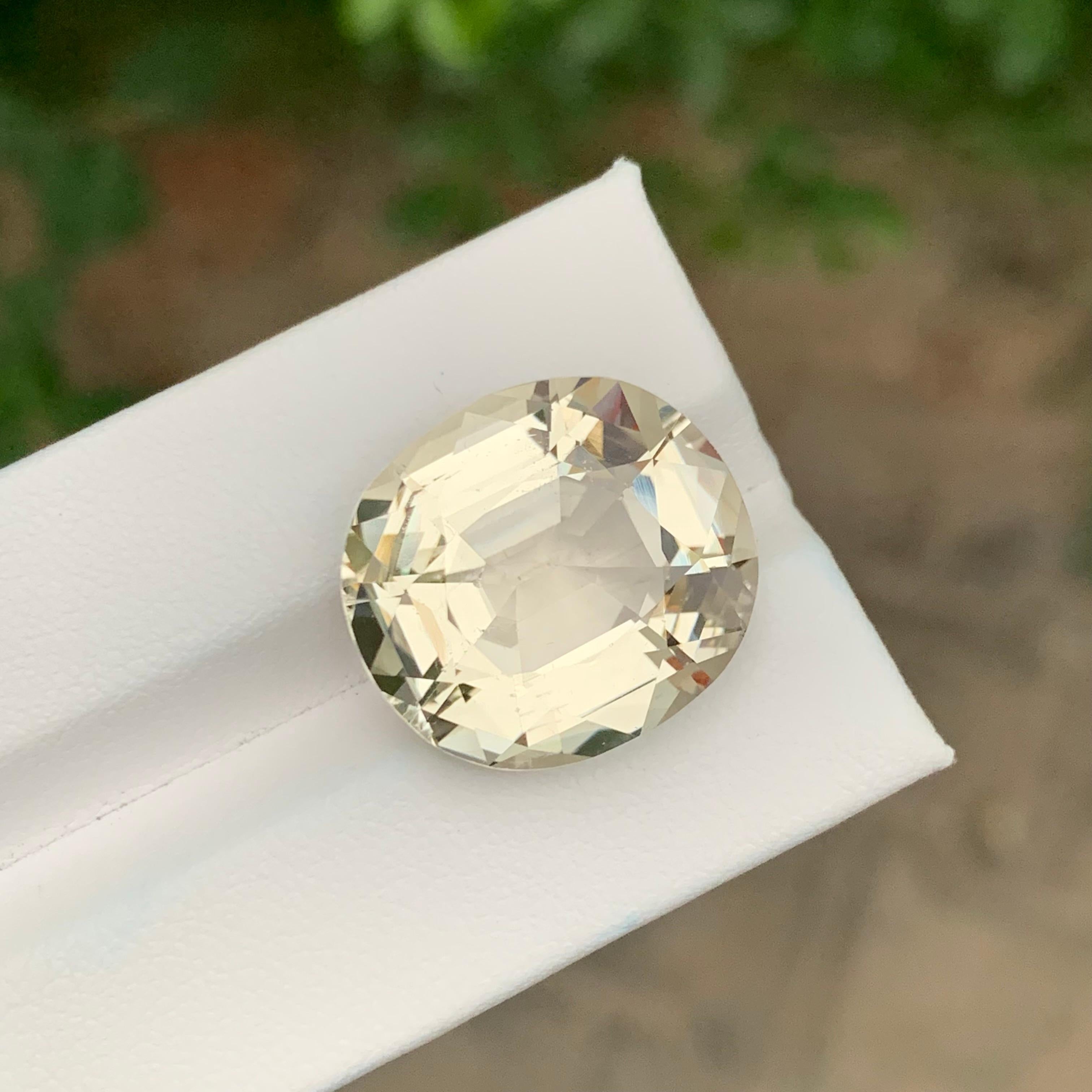 Gigantic 19.70 Carats Natural Loose Heliodor For Sale 2