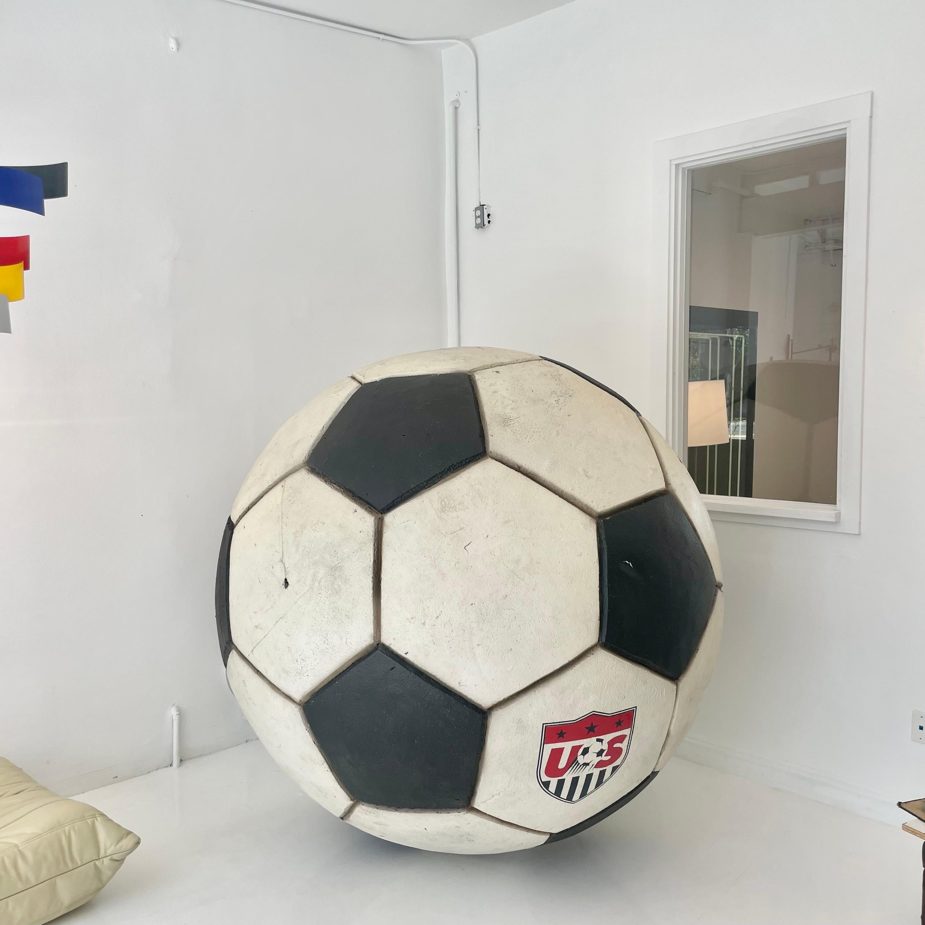 Gigantic 6 Foot Soccer Ball In Good Condition In Los Angeles, CA