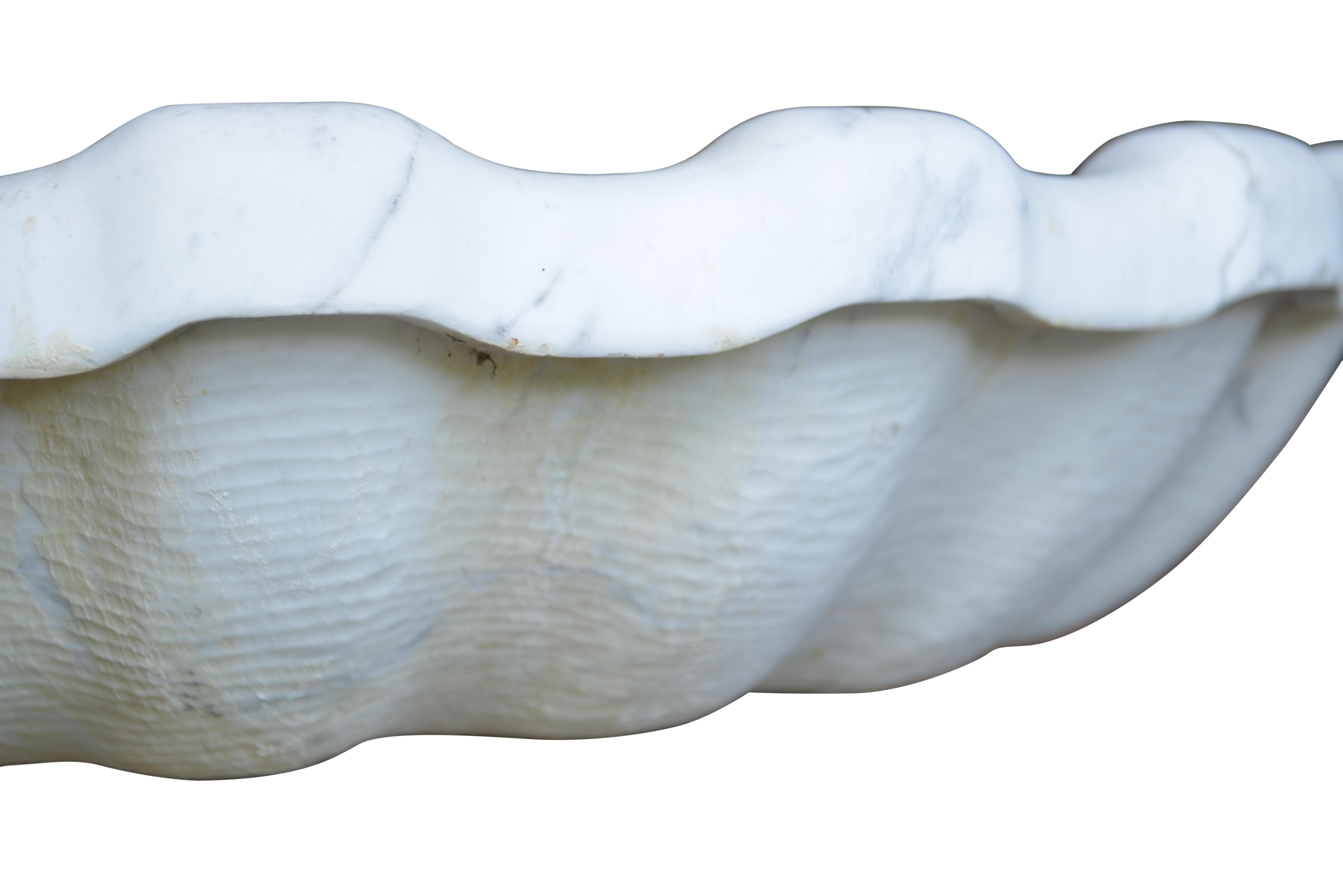 Gigantic Italian Carrara Shell / Fountain, circa 1950 For Sale 4