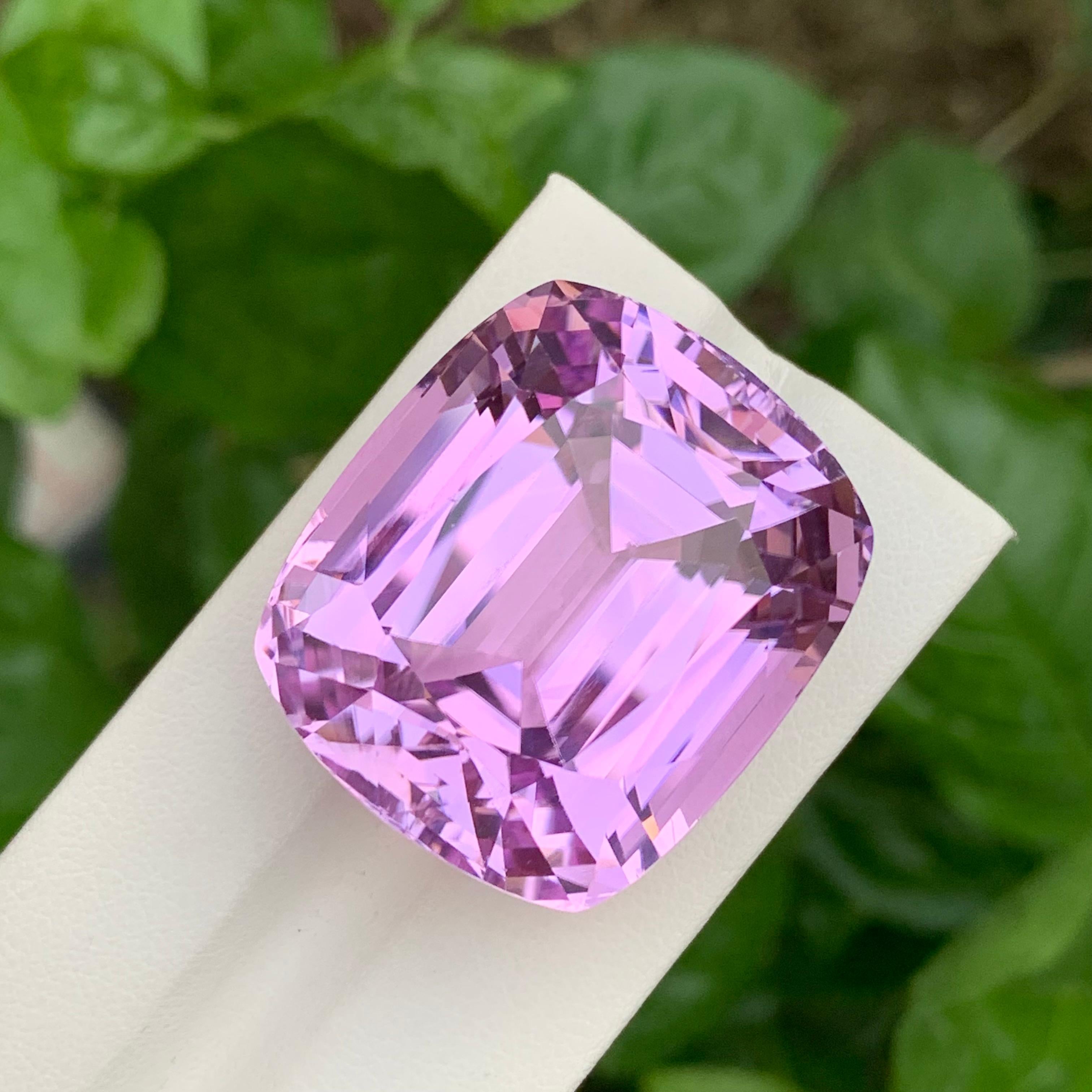 Gigantische Lupe Saubere Natürliche 139,95 Karat Rosa Kunzit Kissen Form Edelstein im Angebot 3