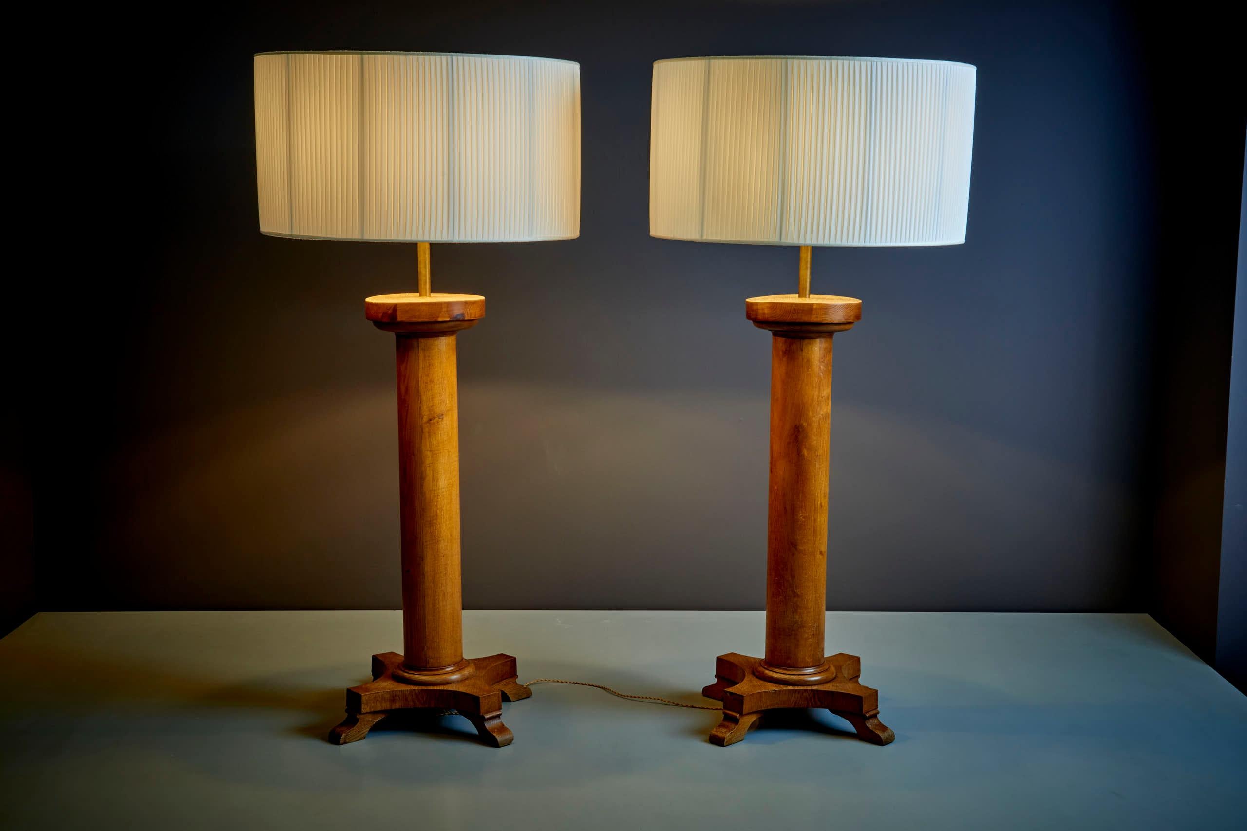 Pair of Gigantic Floor Lamps with beautiful Oak base, Italy - 1940s. The measurements given apply to the lamp base without the shade.

Please note: Lamp should be fitted professionally in accordance to local requirements.