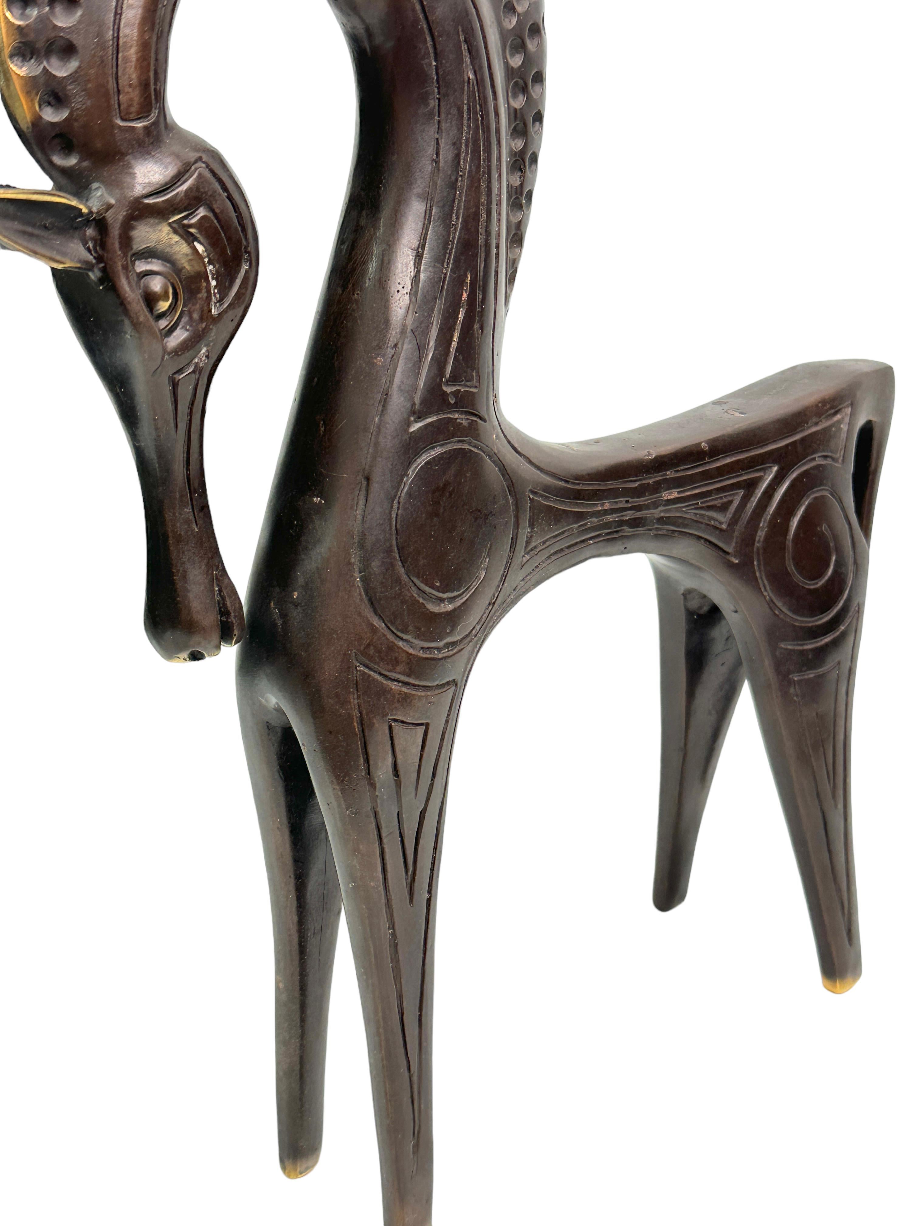 Gigantic Patinierte etruskische Pferdeskulptur im Weinberg-Stil, 1970er Jahre, Griechenland (Metall) im Angebot