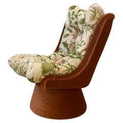 Fauteuil Gigi en Beeche massif, panneau de particules et mousse HR par Popus Editions