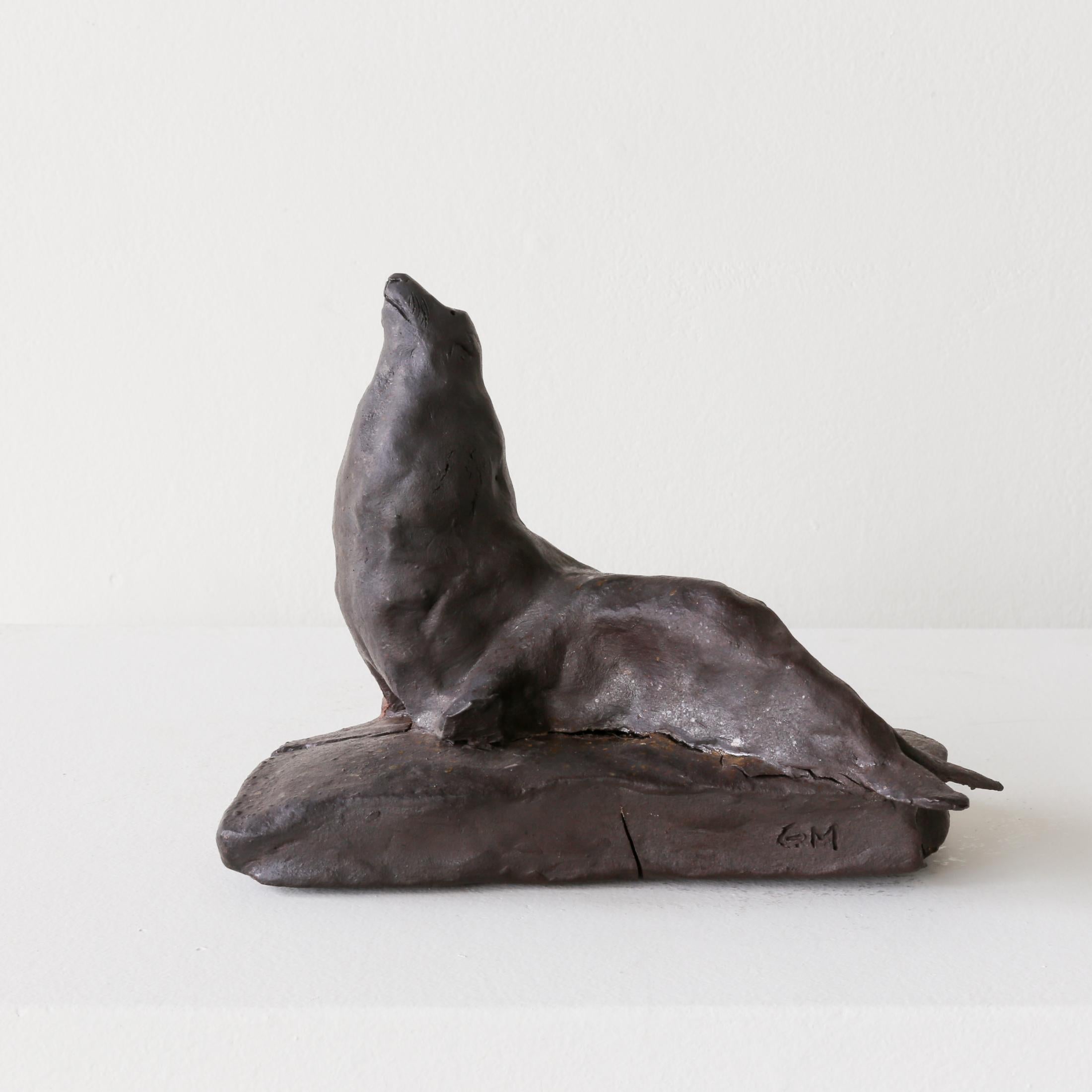 Bull Sea Lion - Sculpture by Gigi Mills