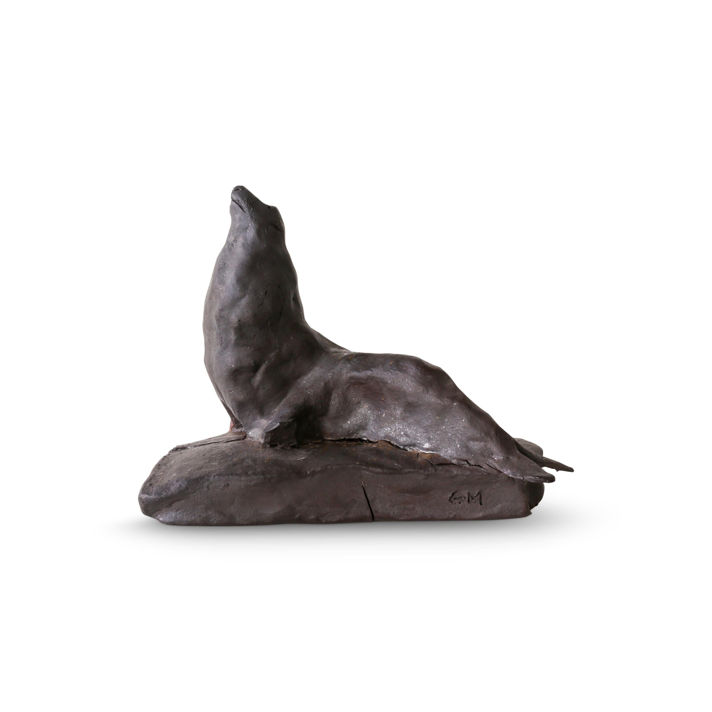 Gigi Mills Figurative Sculpture - Bull Sea Lion