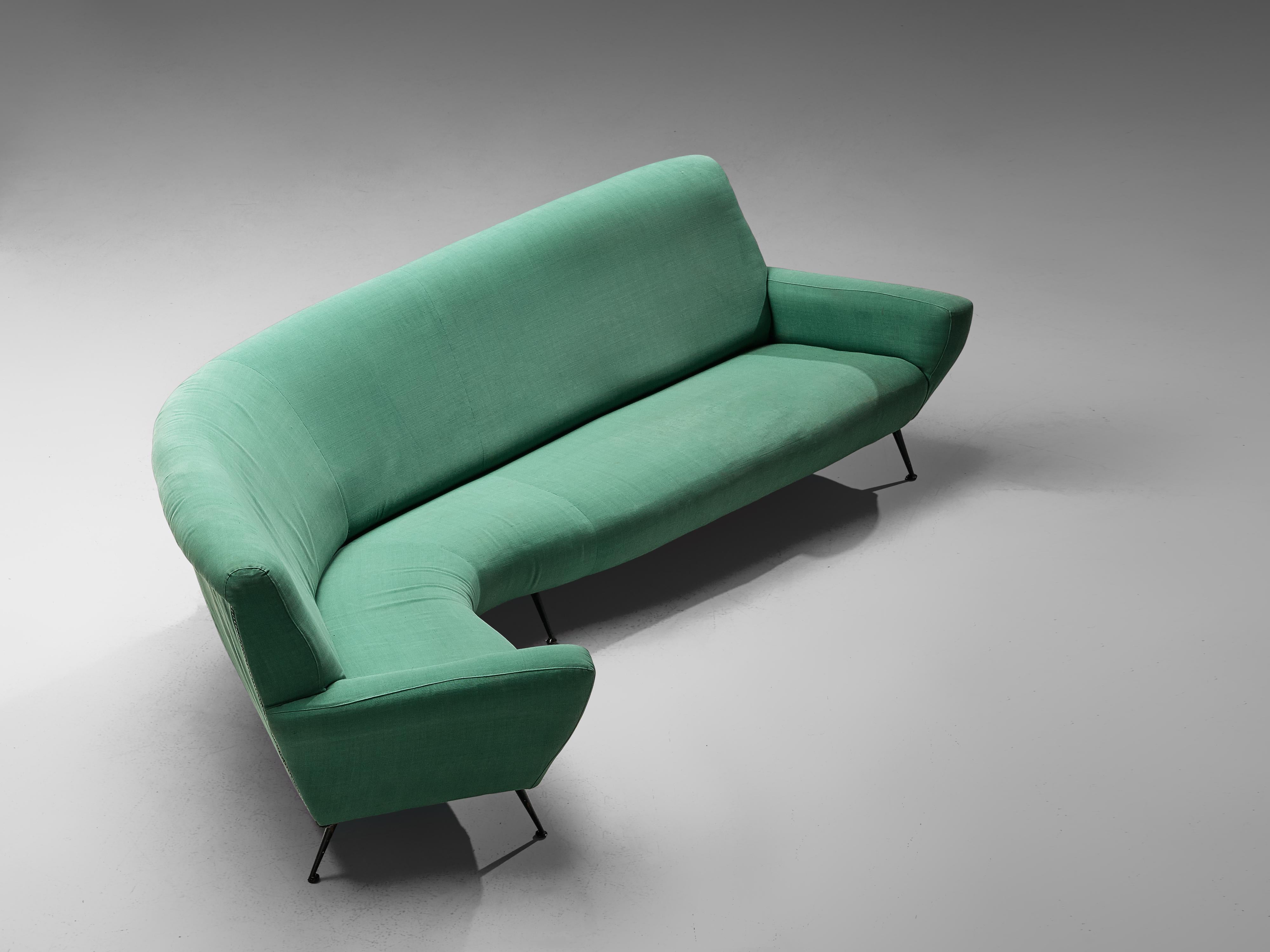 Gigi Radice for Minotti, curved sofa, green upholstery, lacquered metal, Italy, 1960s

Gorgeous curved sofa designed by Gigi Radice and manufactured by Minotti. This long sofa has a playful shape due to the curve in the design, but is very elegant