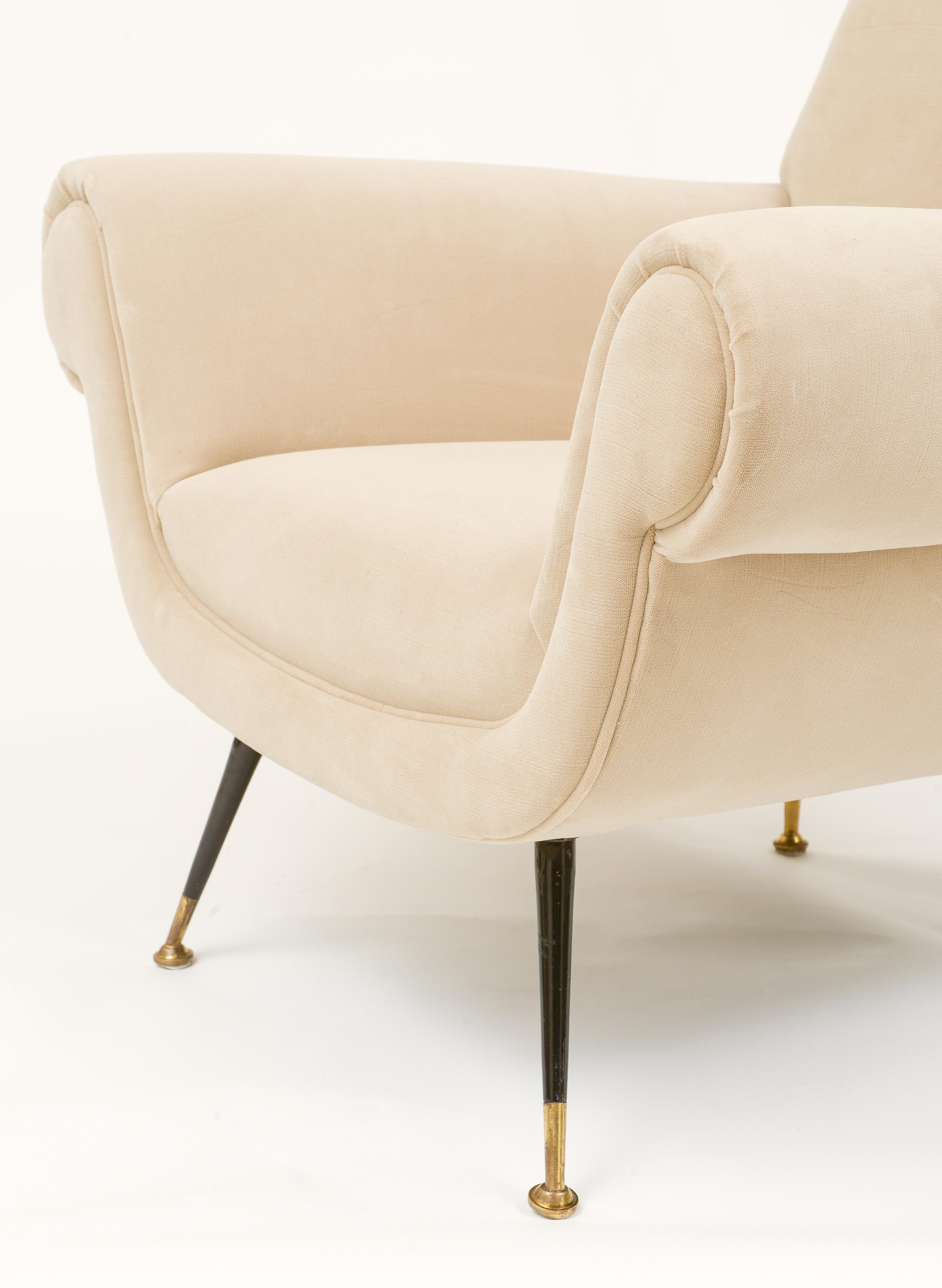 Gigi Radice, Minotti Pair White Italian Lounge Chairs Brass Feet, 1950's 1