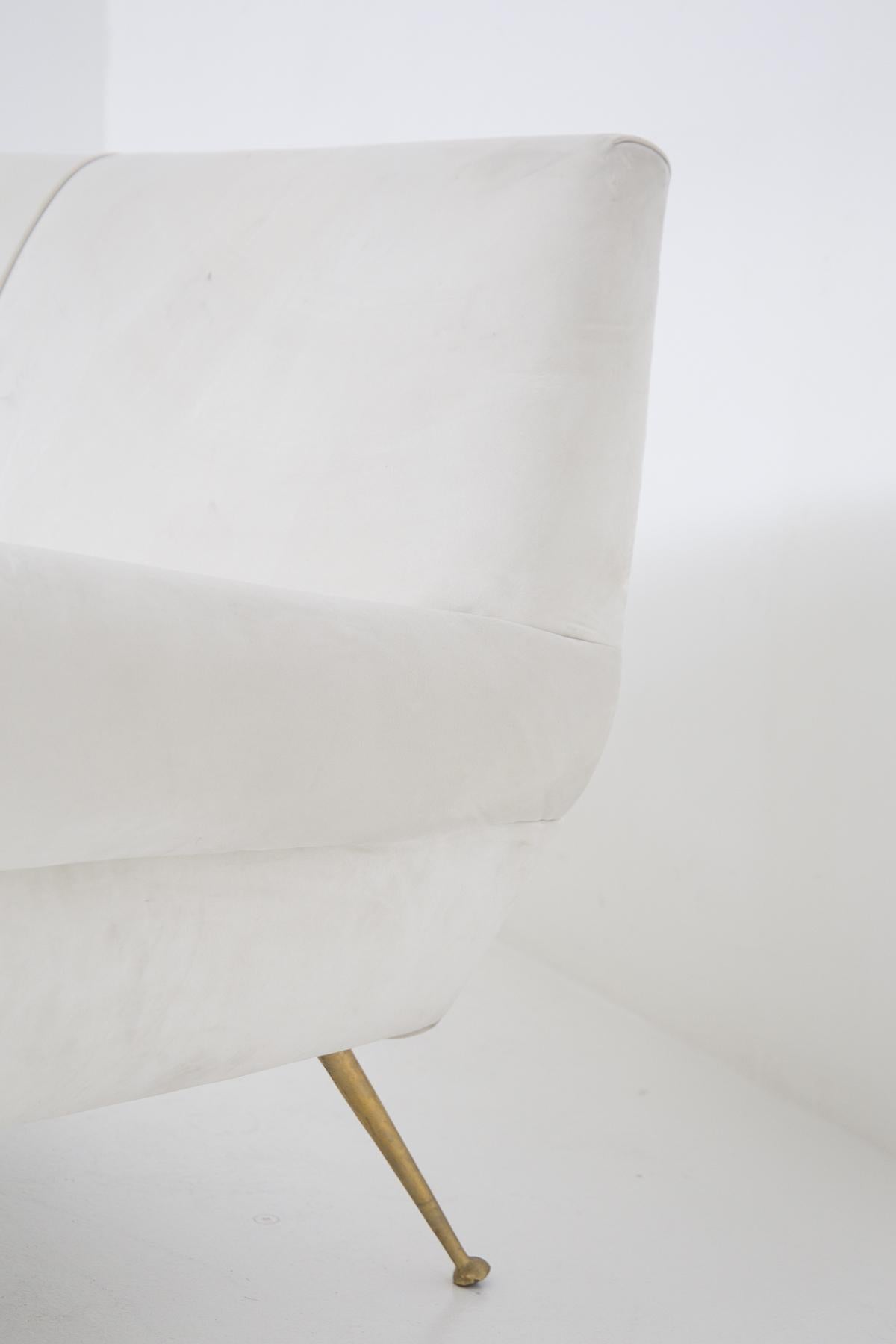 Milieu du XXe siècle Gigi Radice canapé vintage en velours blanc