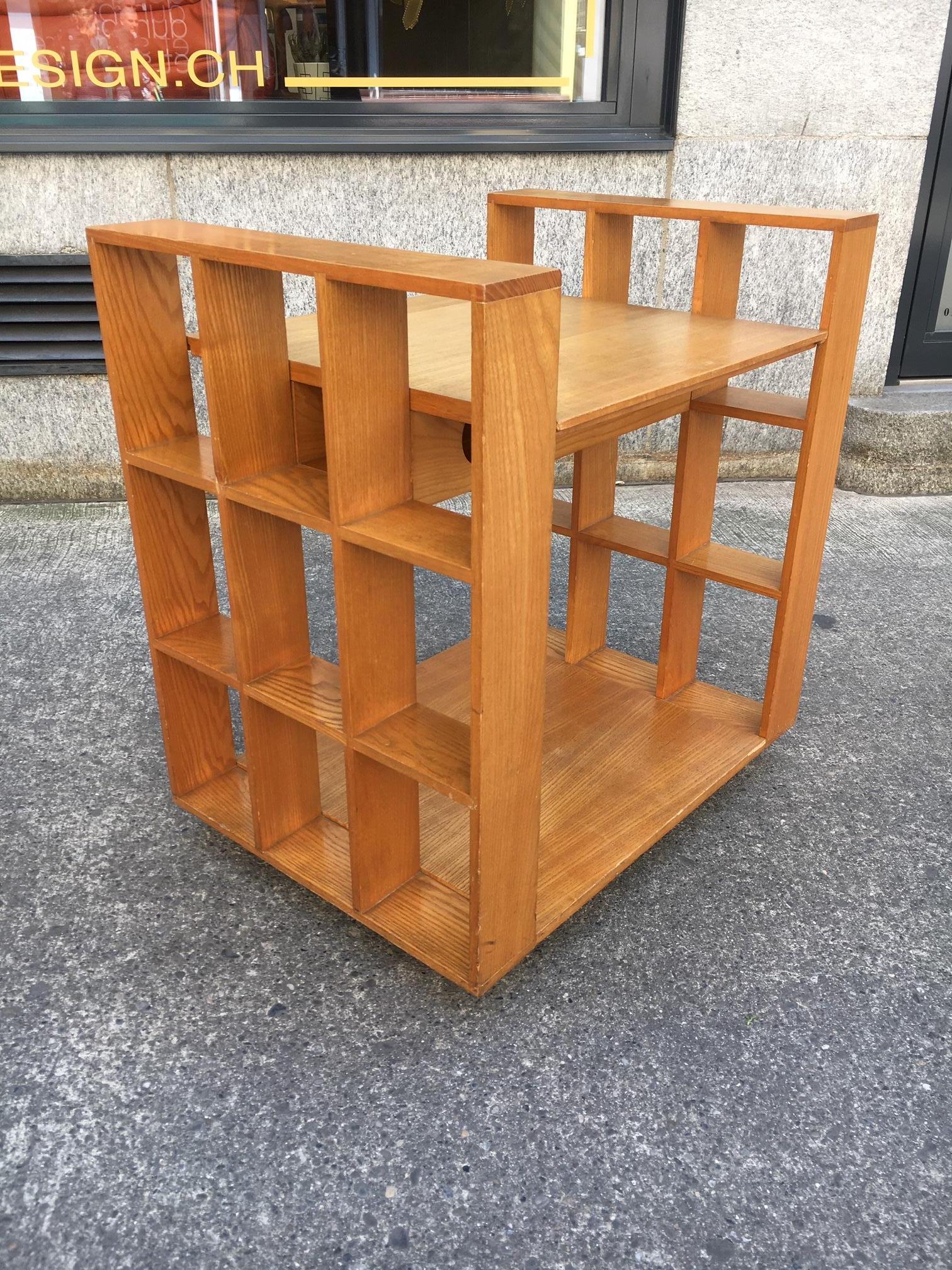 Carro de madera de haya de Gigi Sabadin, Italia, años setenta.
 