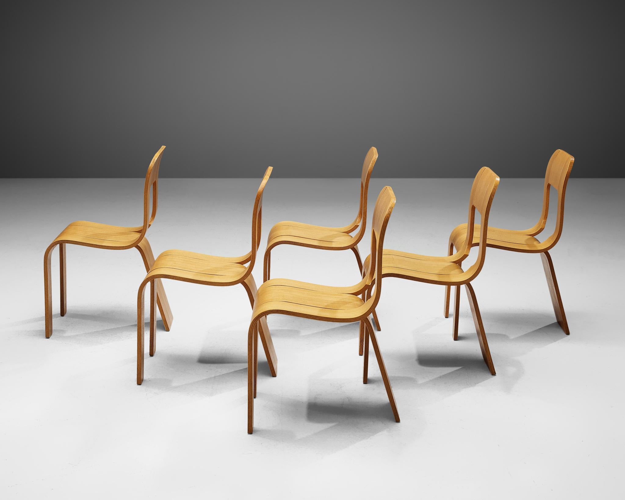 Gigi Sabadin für Stilwood: Sechs Esszimmerstühle aus Esszimmerstühlen aus Eschenholzsperrholz (Italienisch) im Angebot