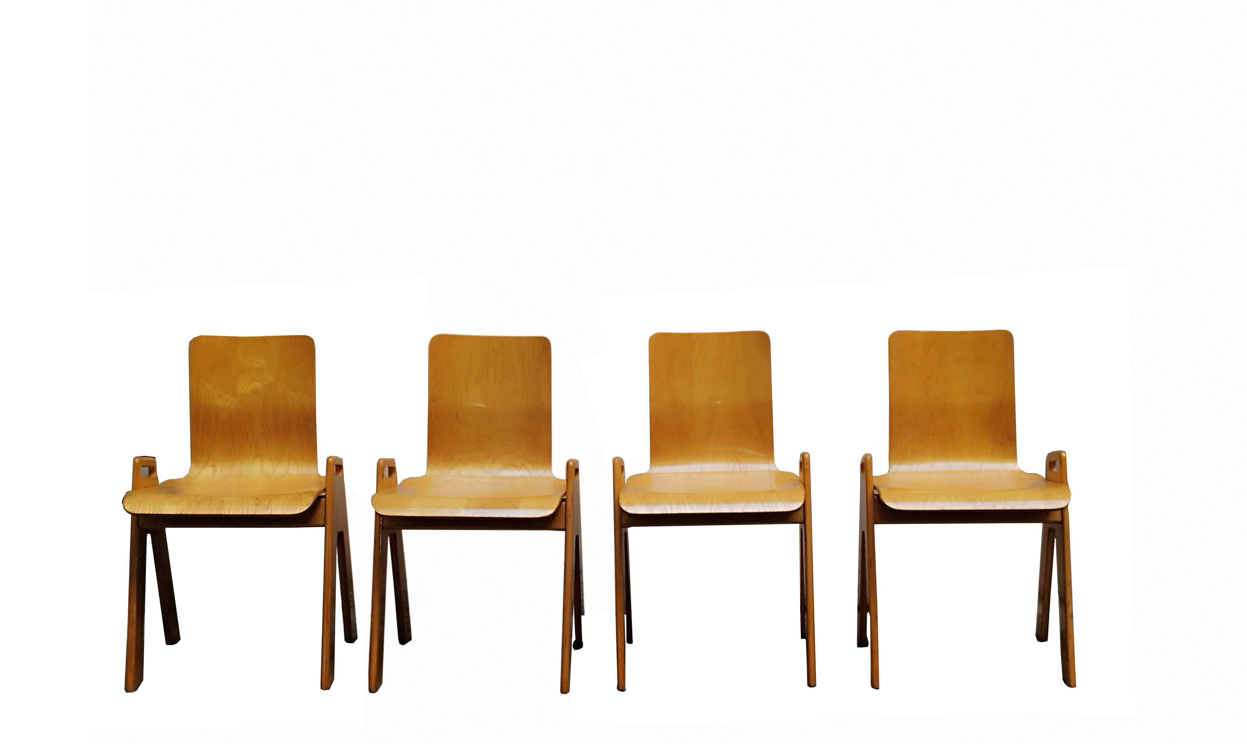 Mid-Century Modern Gigi Sabadin Style Set of Four Plywood Stackables Chairs, Italy 1970s For Sale