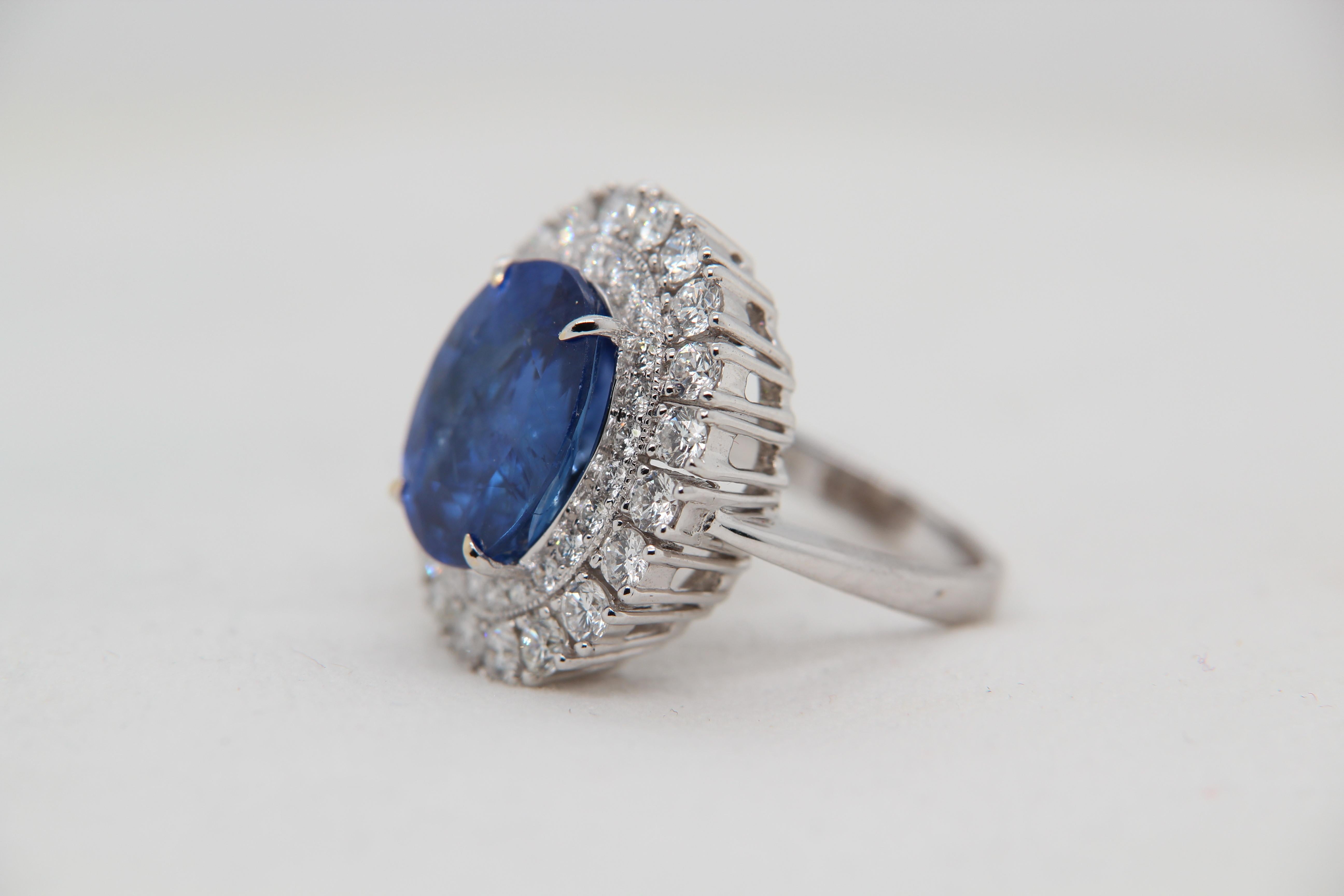 Women's or Men's GII Certified 9.66 Carat Burma Blue Sapphire Diamond Ring