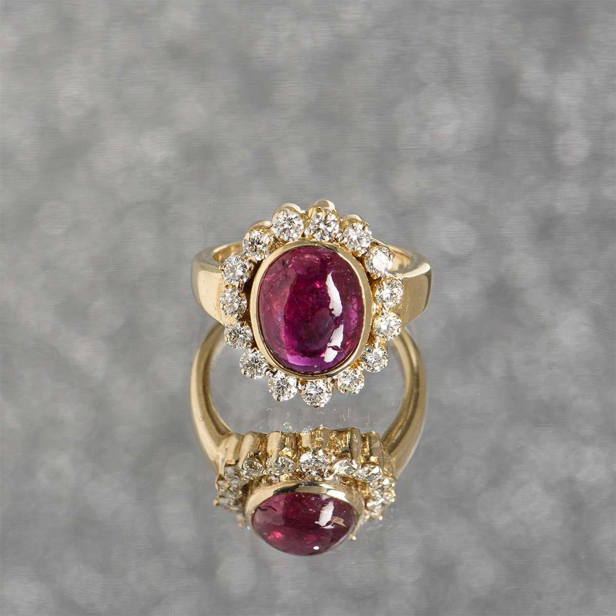 Women's GII Certified Yellow Gold Diamond & Ruby Ring For Sale