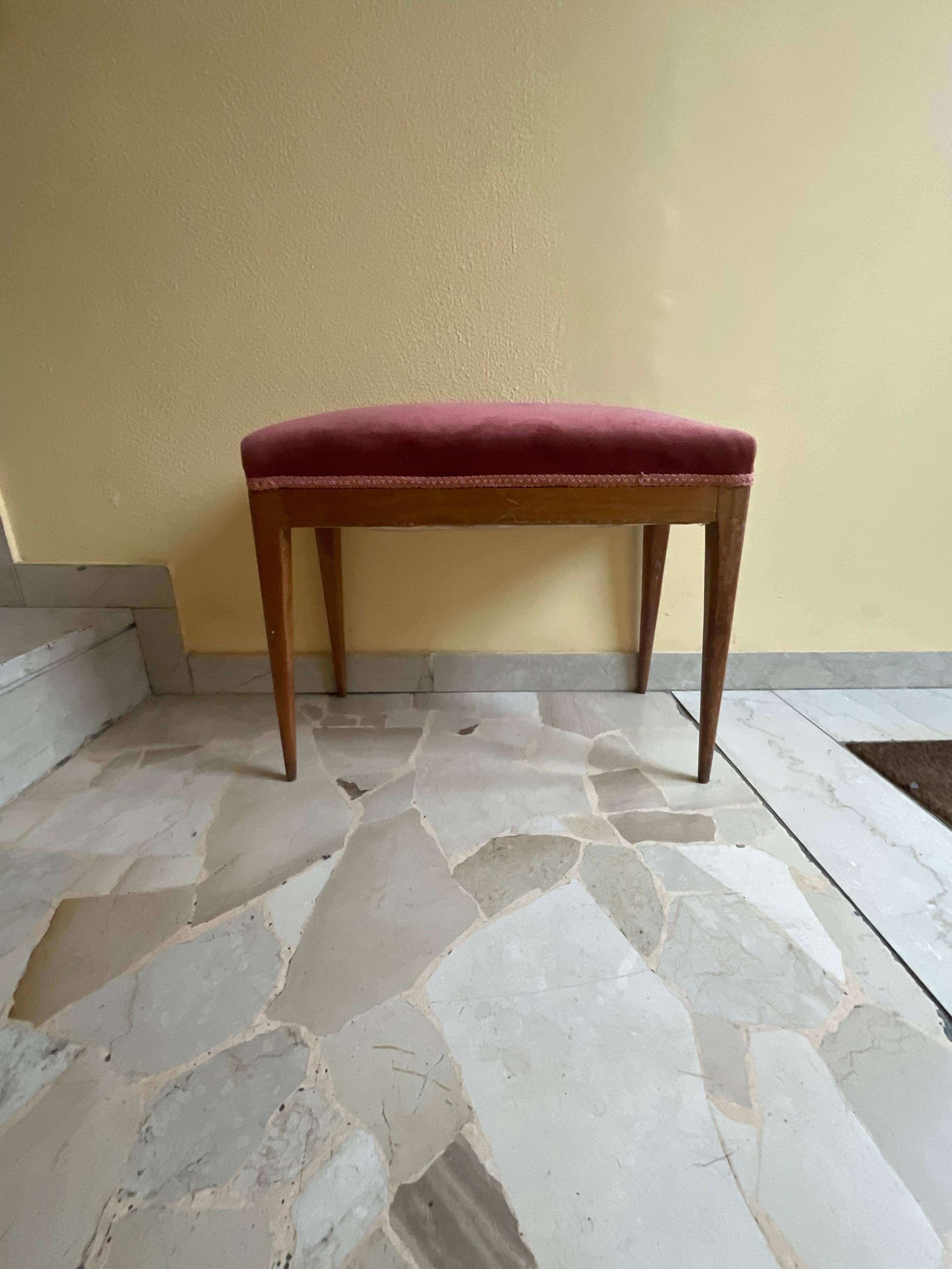 GiIO PONTI - Walnut bench, pink velvet - Made in ITALY 1940s For Sale 4