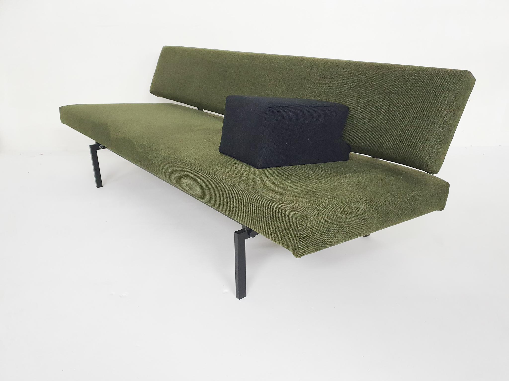 Dutch Gijs Van Der Sluis Model 540 Sleeper / Sofa, The Netherlands 1960's