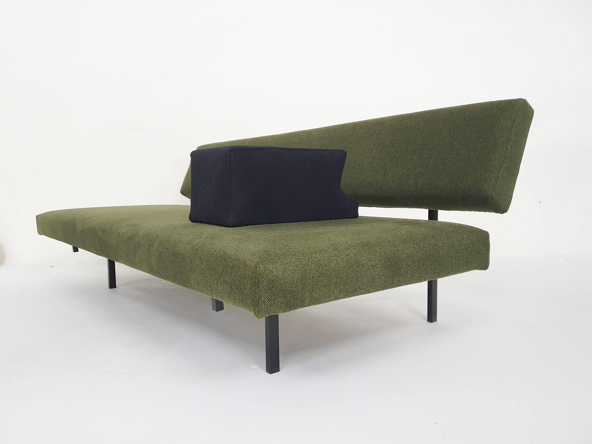 Mid-20th Century Gijs Van Der Sluis Model 540 Sleeper / Sofa, The Netherlands 1960's