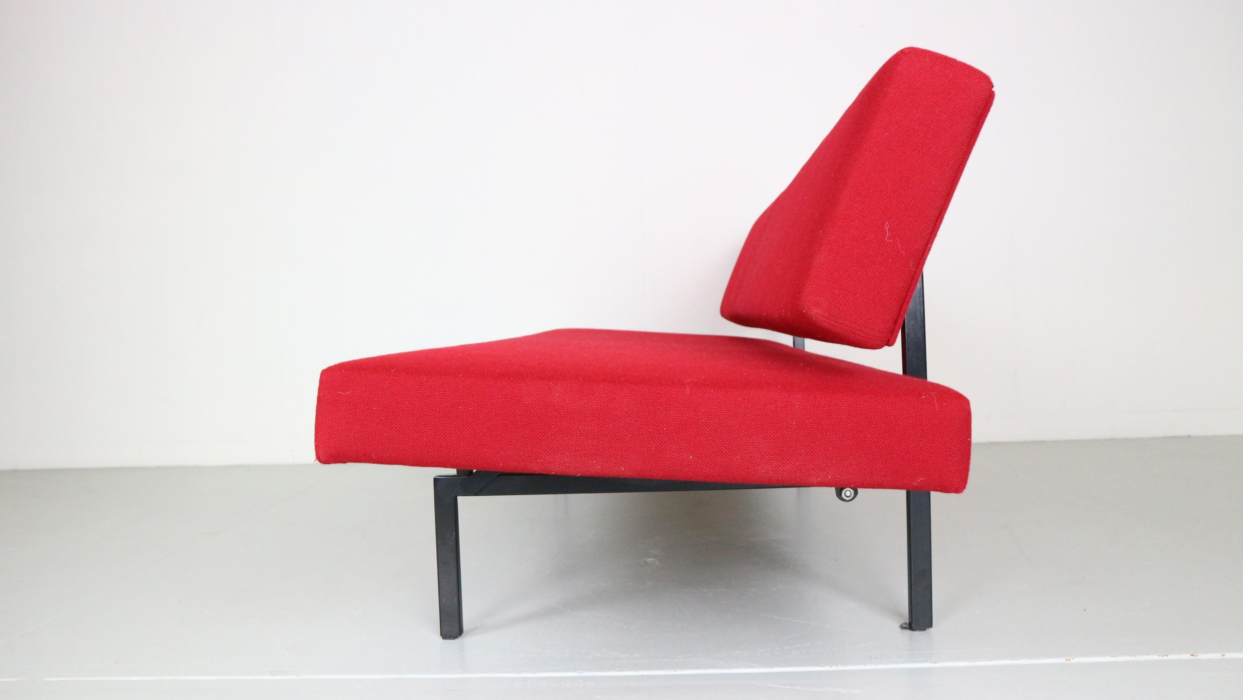 Gijs Van Der Sluis Rotes Sleeper Sofa-Tagesbett Modell 540, 1961 4
