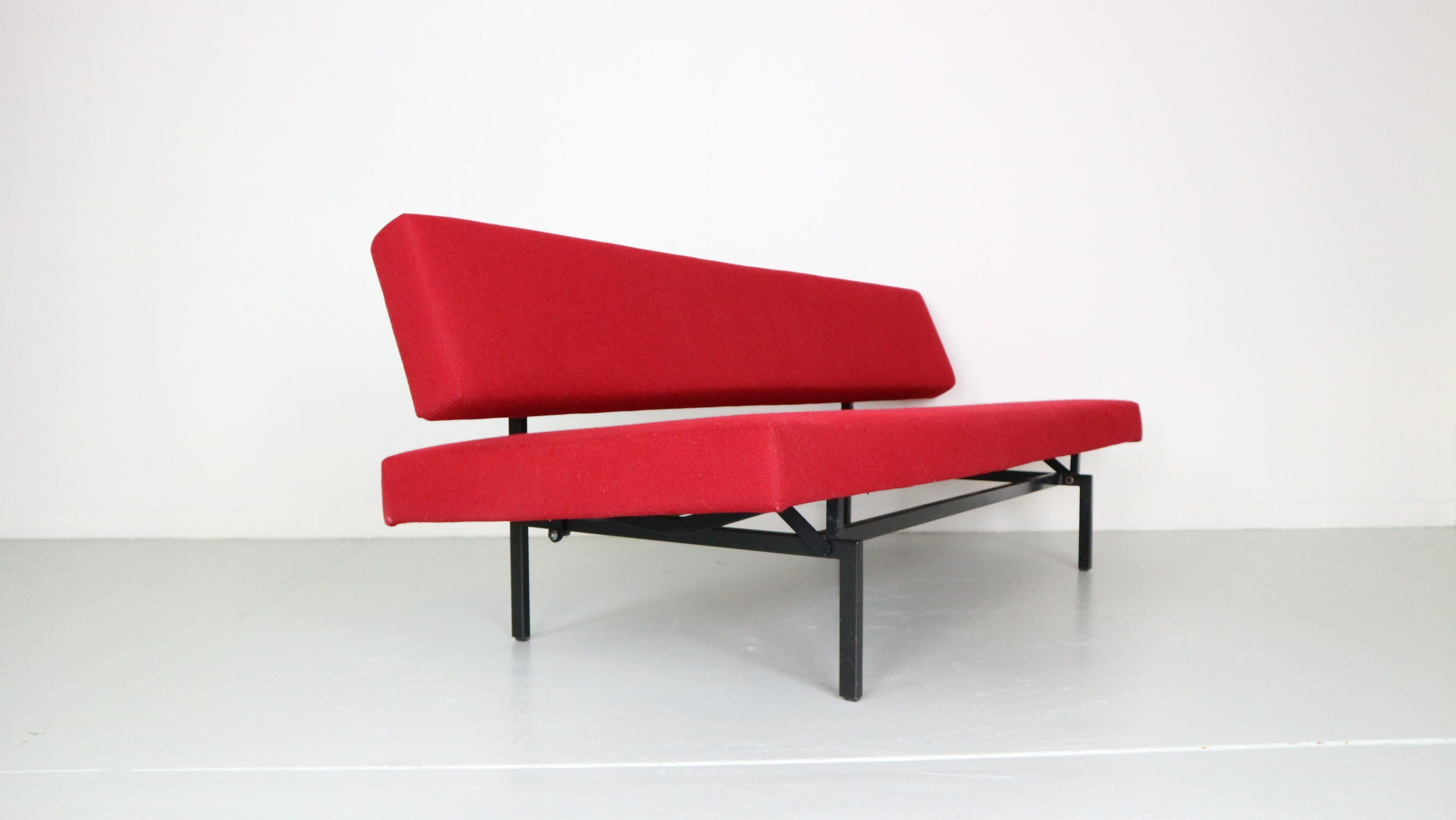Gijs Van Der Sluis Rotes Sleeper Sofa-Tagesbett Modell 540, 1961 (Mitte des 20. Jahrhunderts)