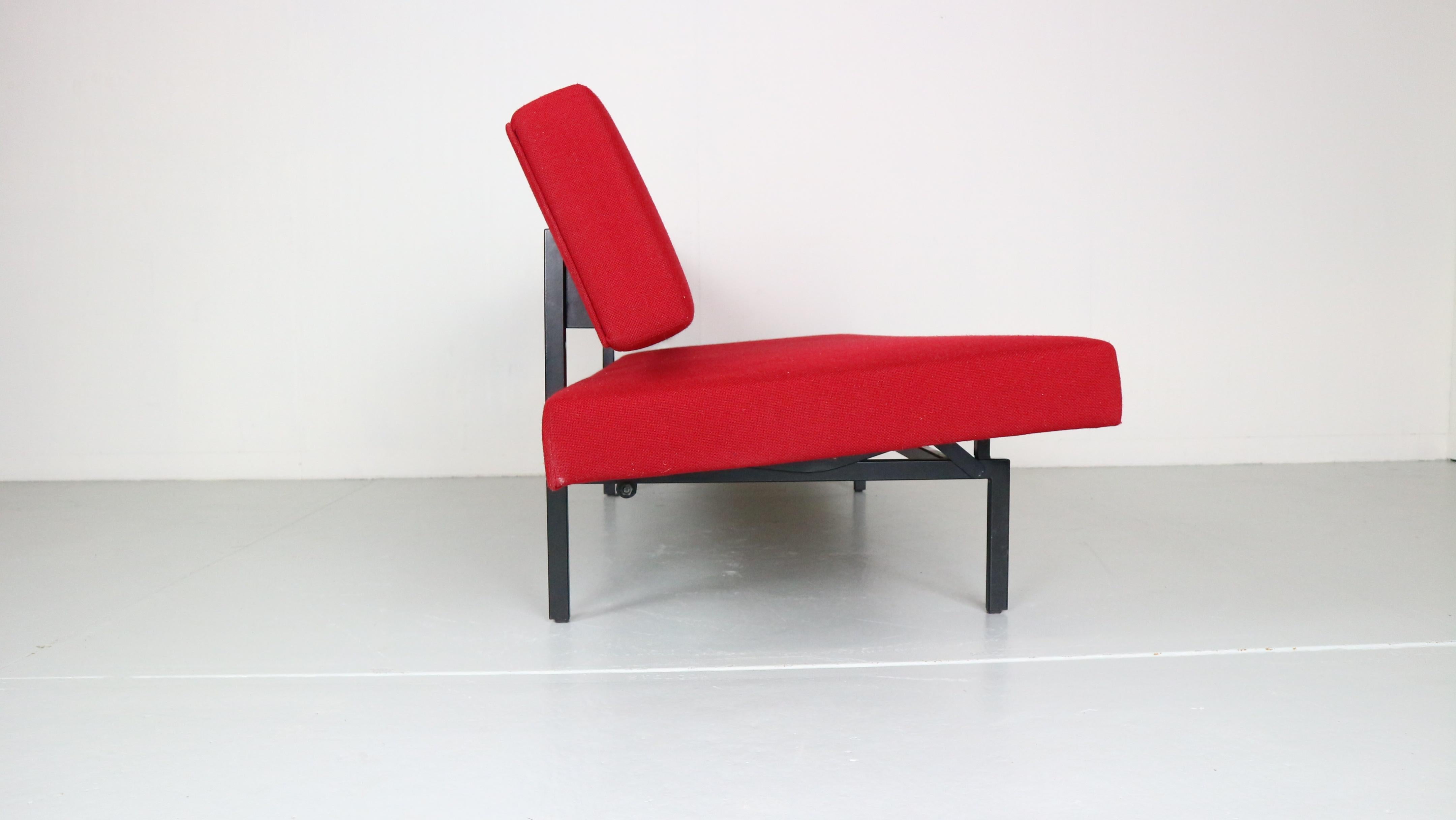 Gijs Van Der Sluis Rotes Sleeper Sofa-Tagesbett Modell 540, 1961 (Metall)