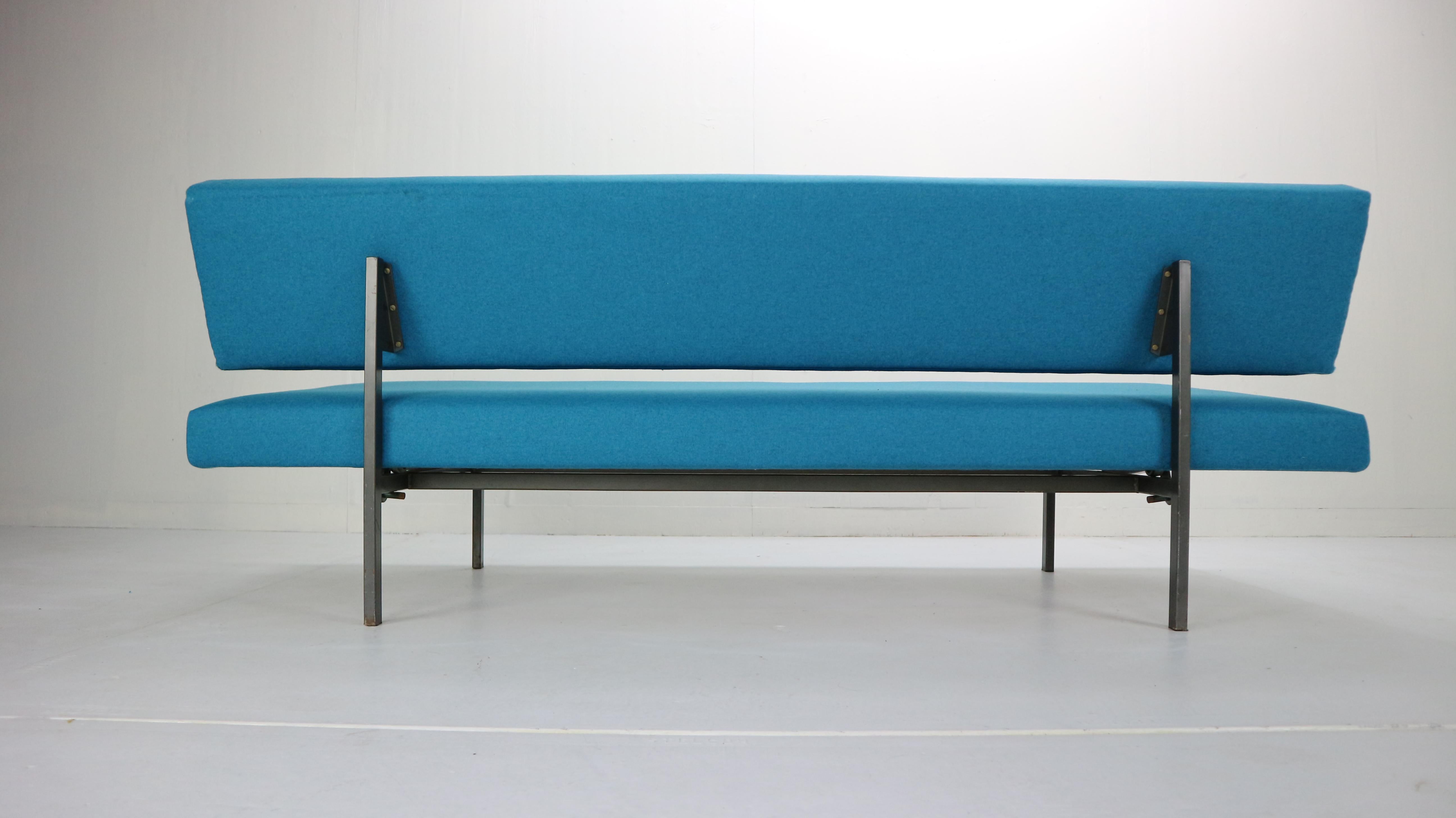Gijs Van Der Sluis Streamline Blue Sleeper Sofa Daybed Model 540, 1961 3