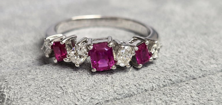 Rubis Naturel 1,06 Carats Certifié GIL - Coupe Ovale, Couleur Rouge, Traitement Chauffage