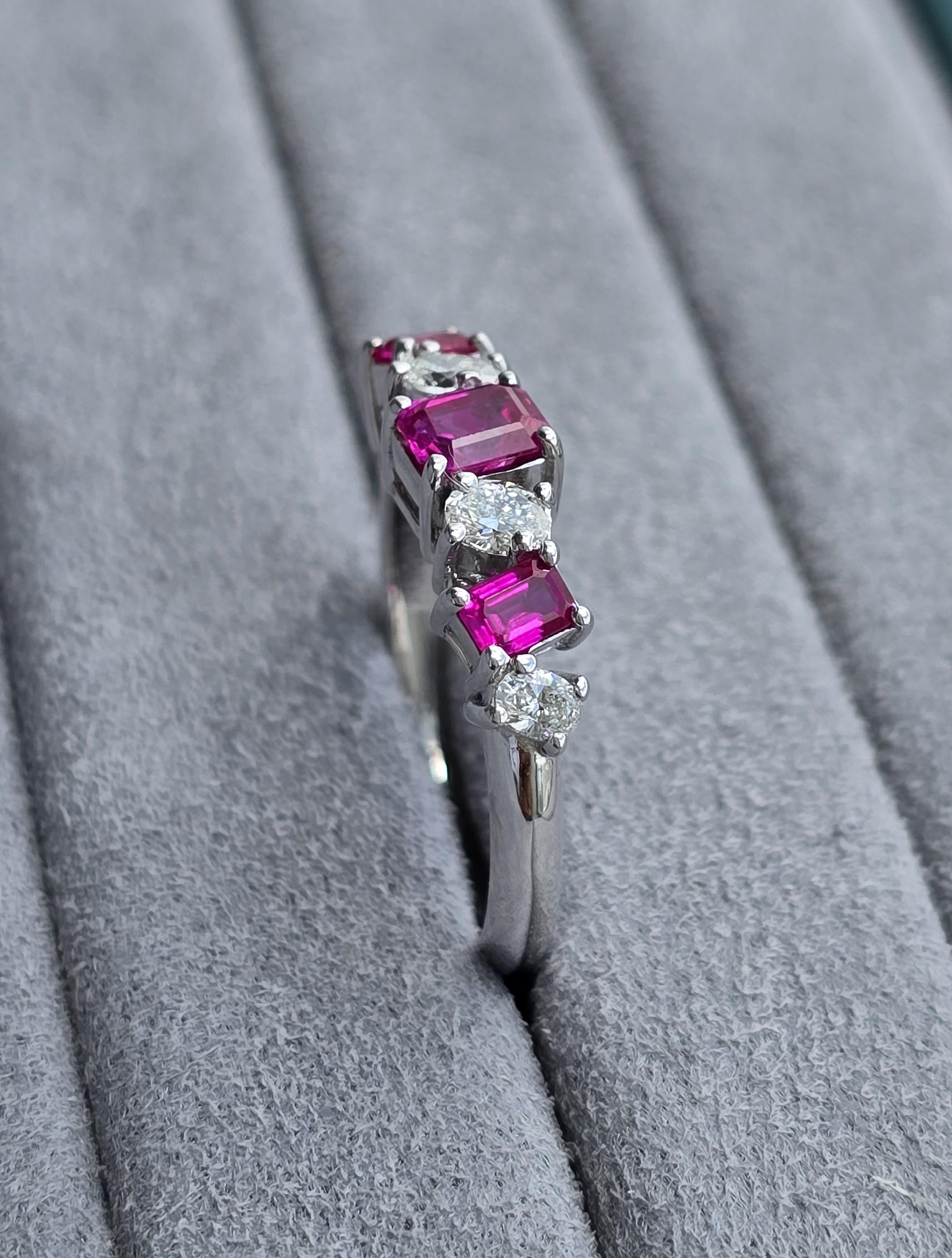 Anello con rubino certificato GIL da 0,77 carati in vendita 7